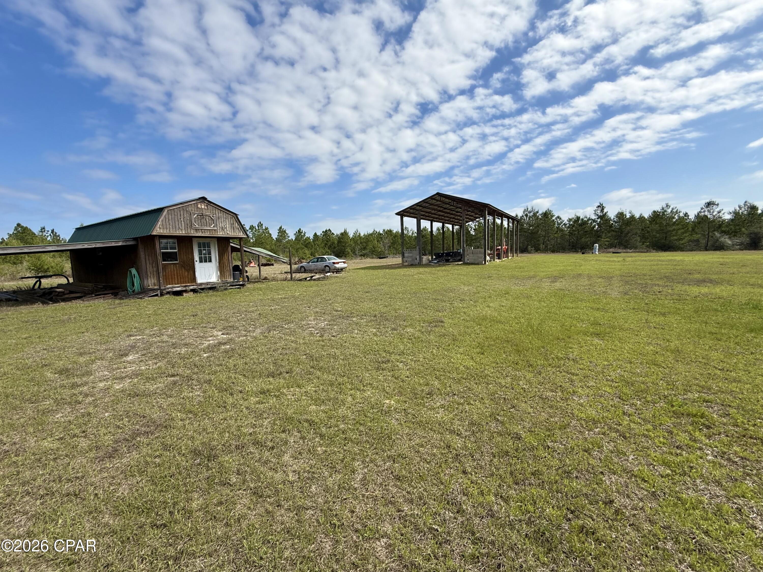22985 NW Lamont Road Fountain FL 32438