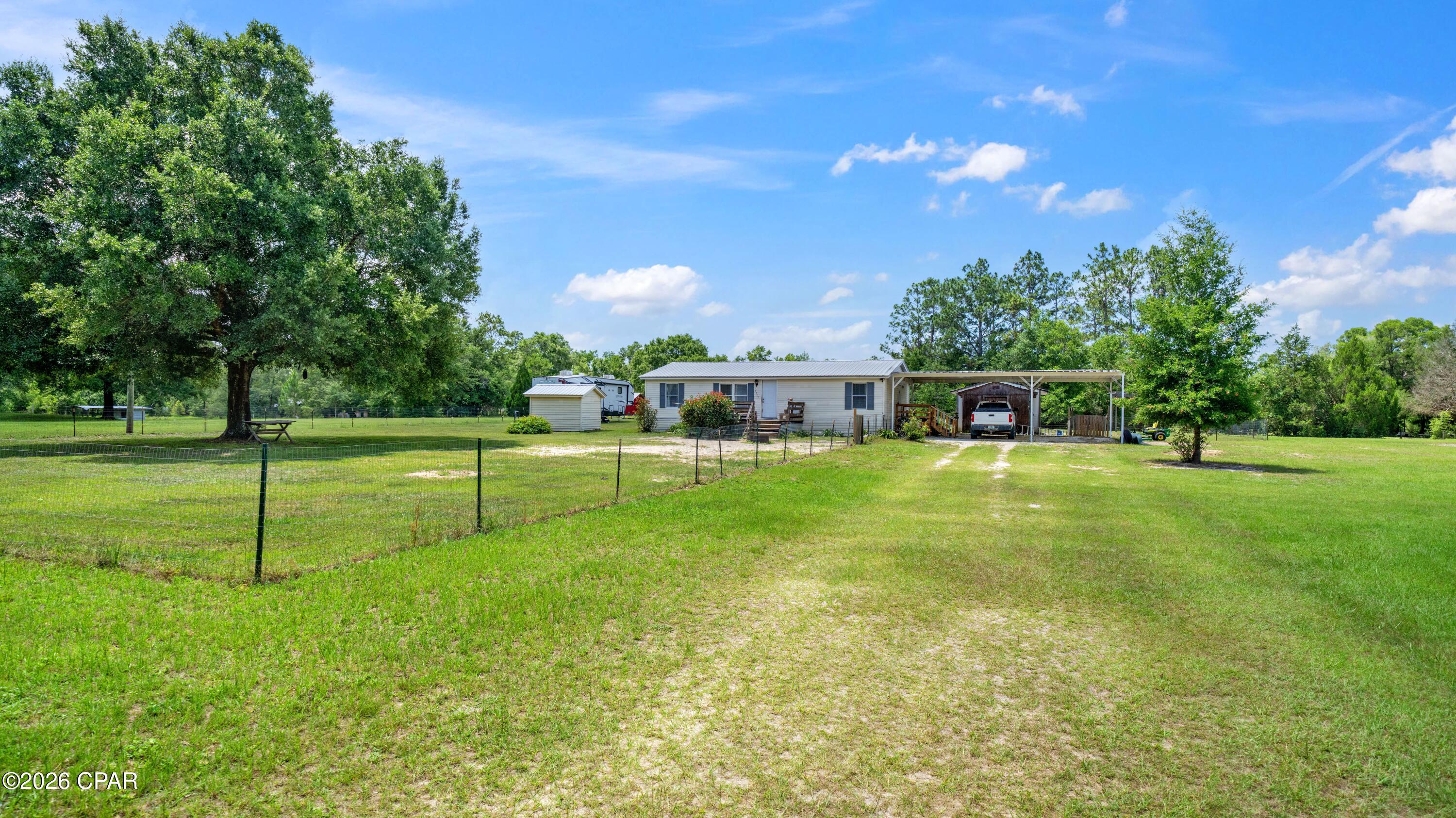 14113 Helms Street Vernon FL 32462