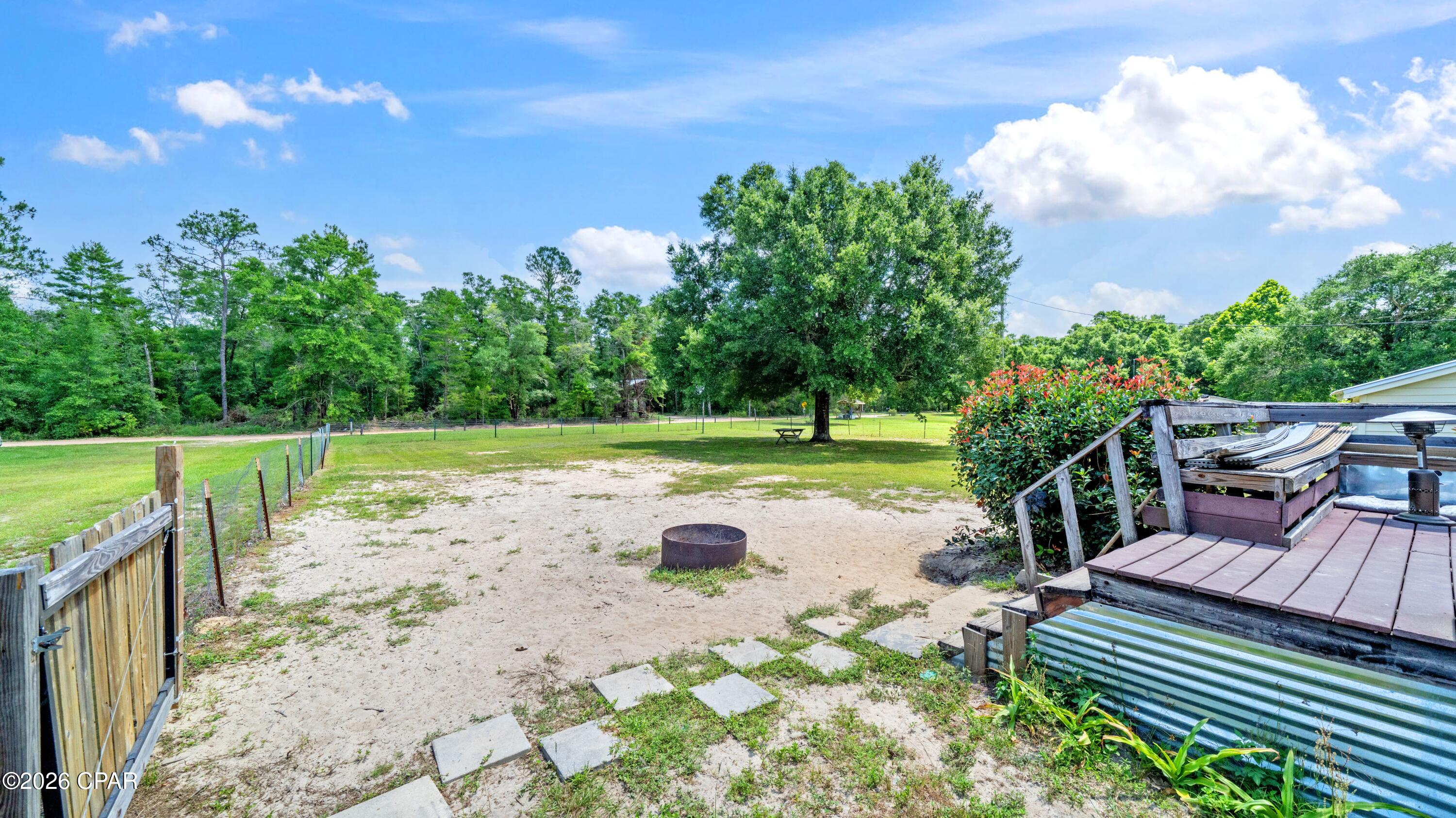 14113 Helms Street Vernon FL 32462