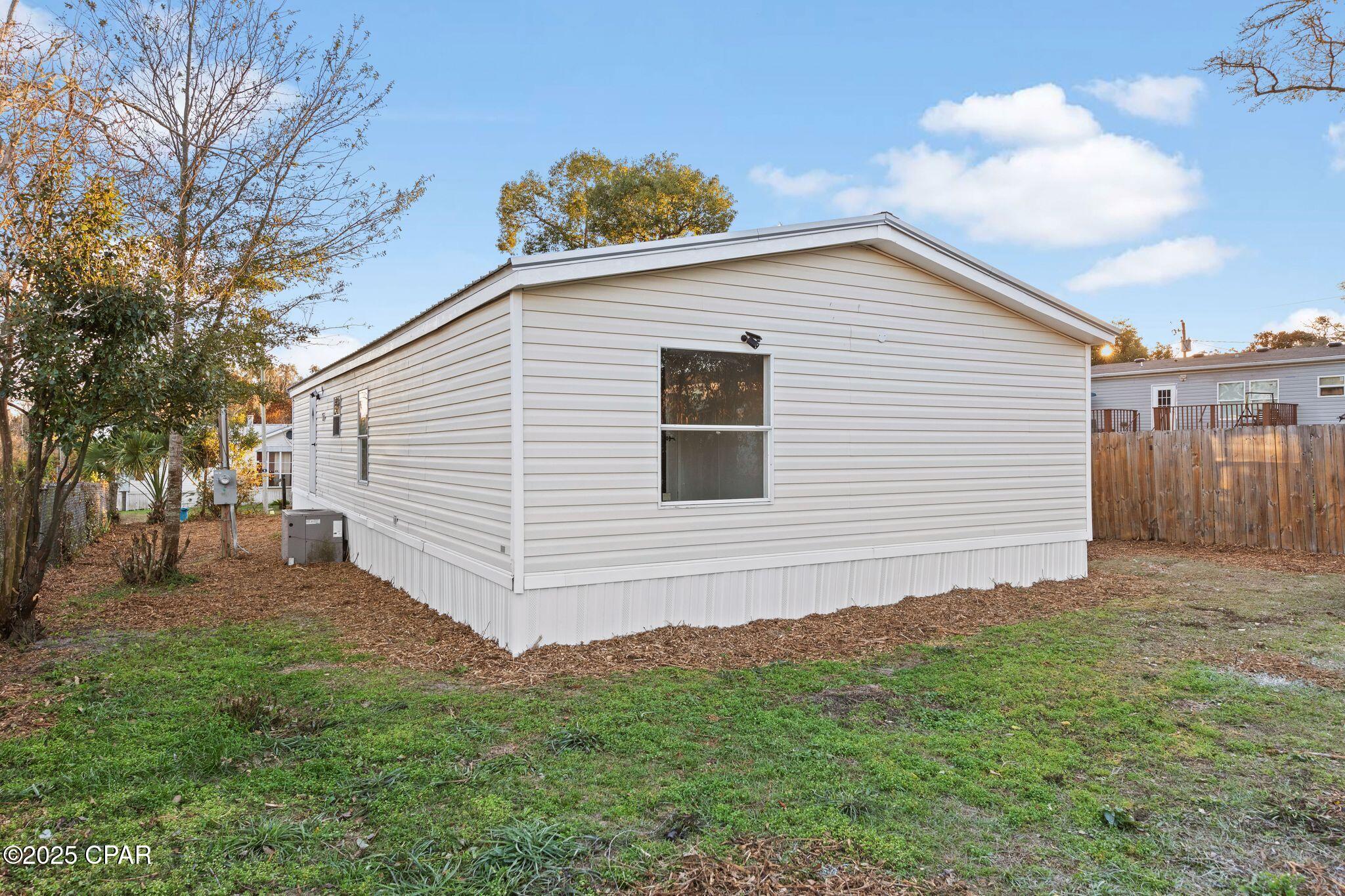 3735 E 6th Street Panama City FL 32401