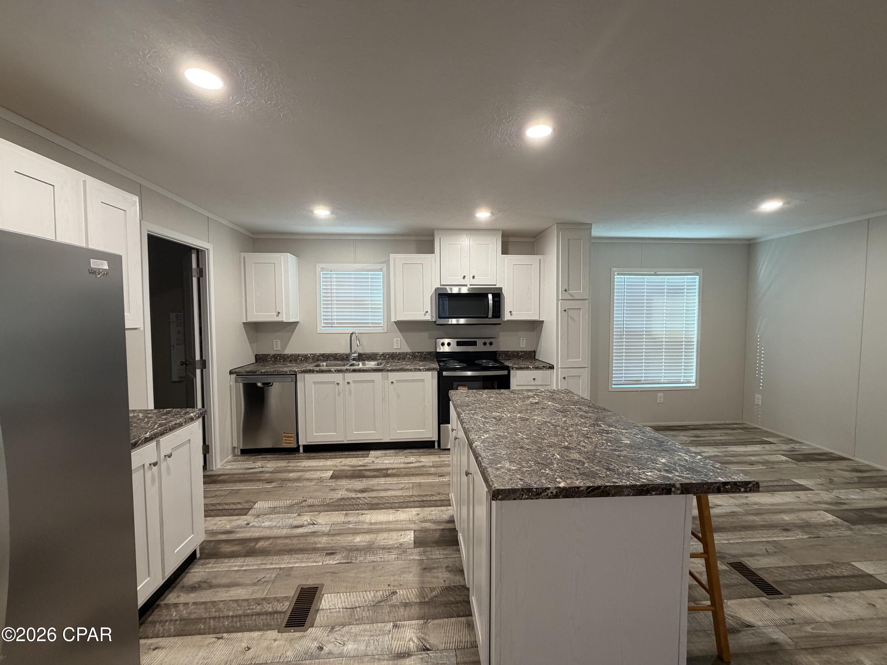 5563 Us-90 Marianna FL 32446
