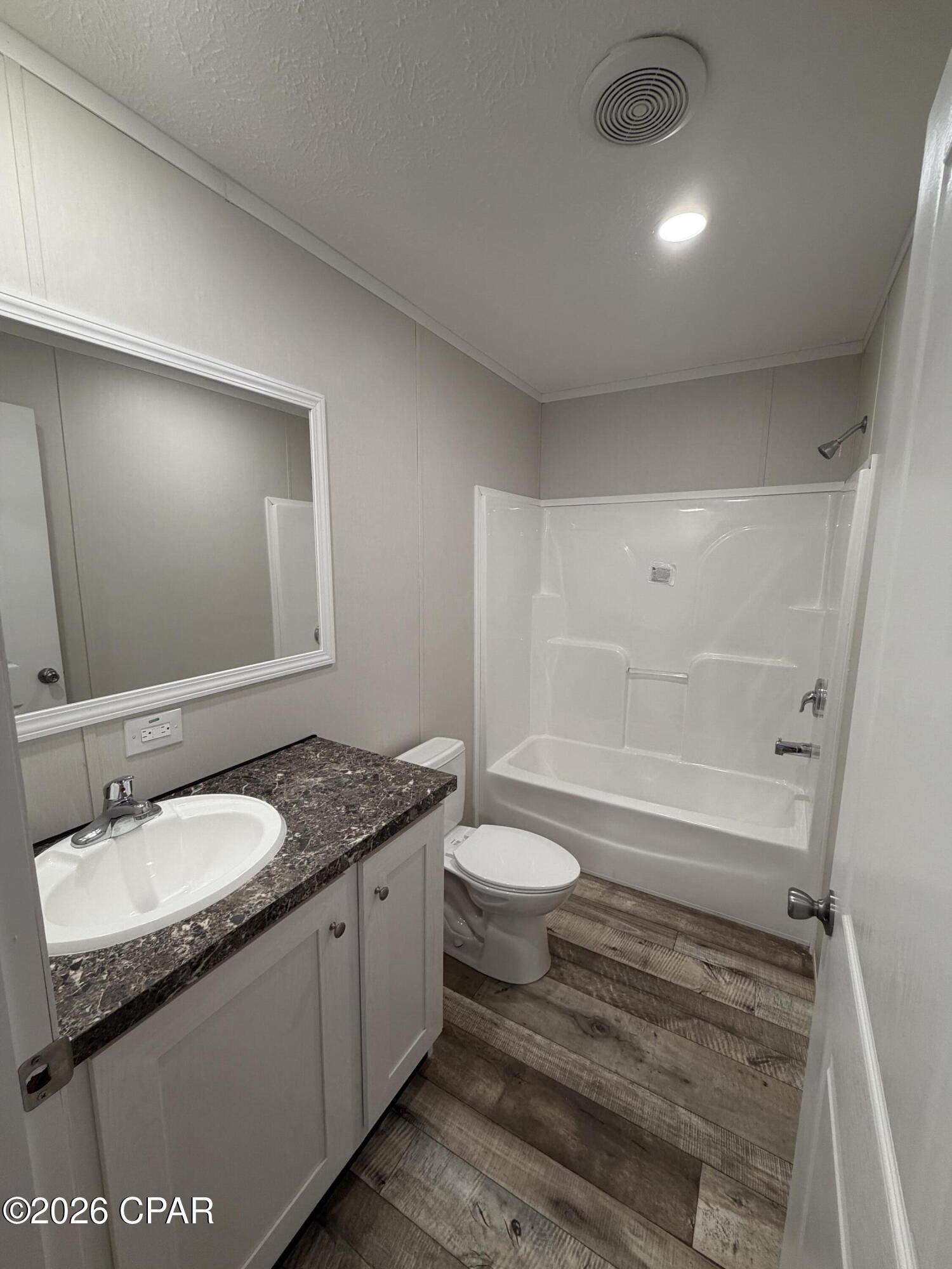 5563 Us-90 Marianna FL 32446