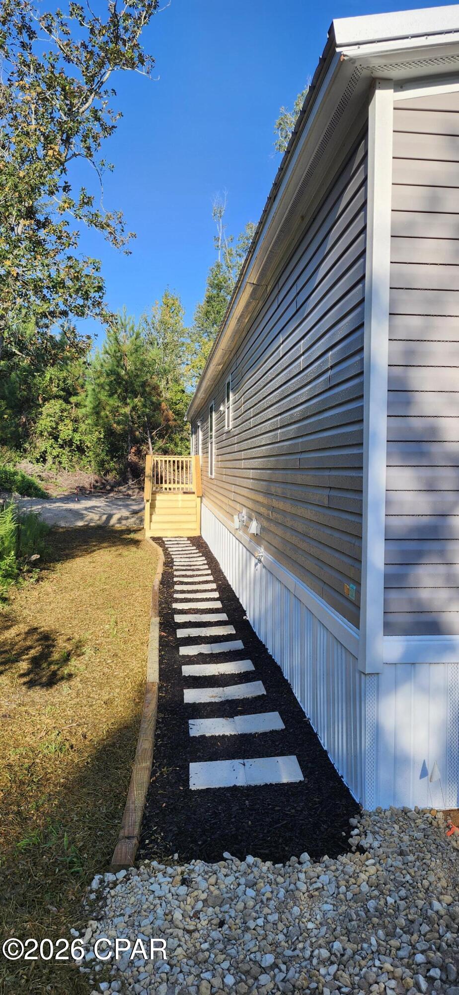 5563 Us-90 Marianna FL 32446