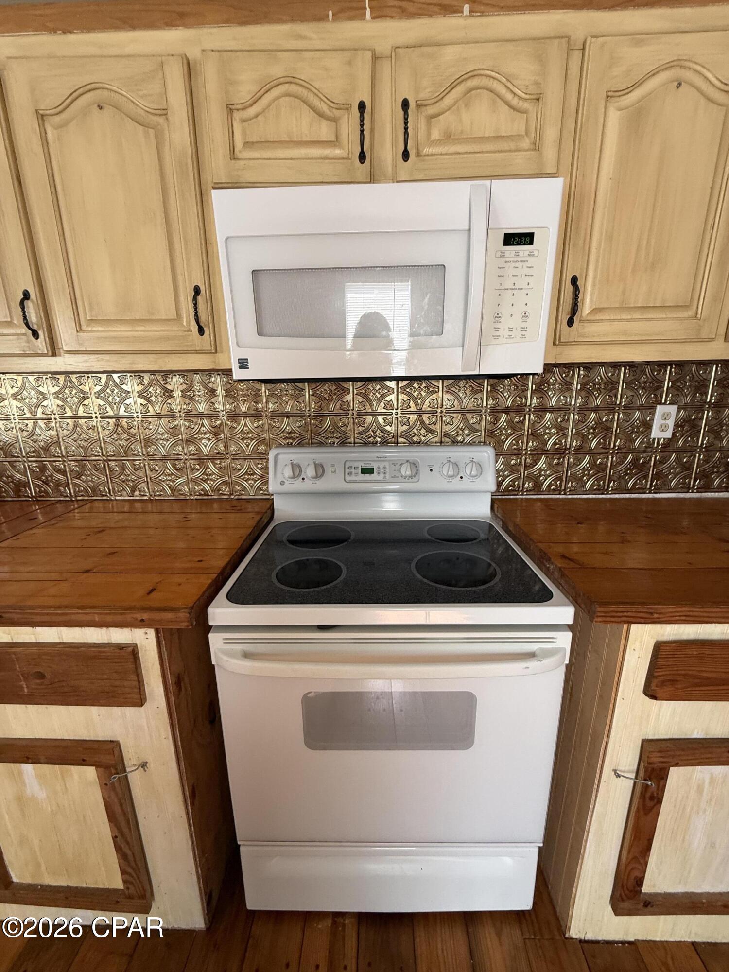 2340 Hwy 179a Westville FL 32464