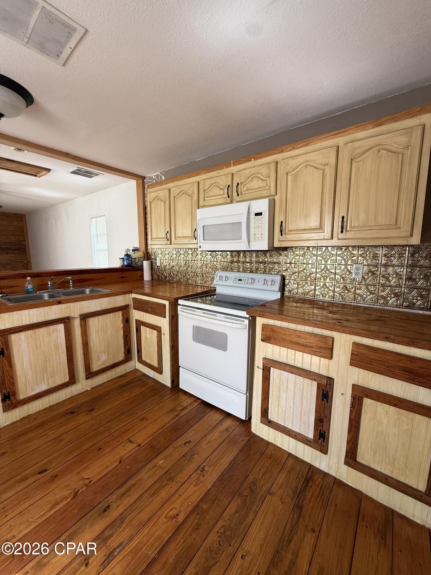2340 Hwy 179a Westville FL 32464