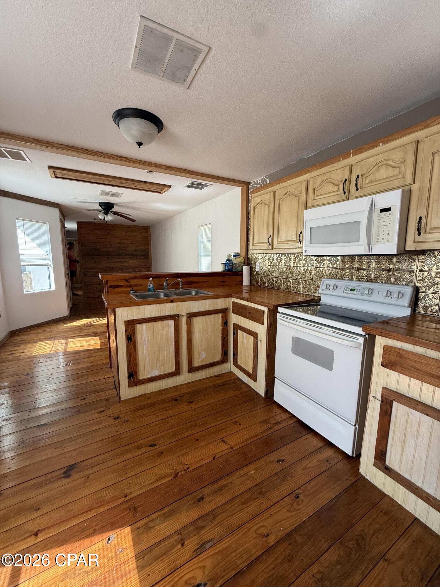 2340 Hwy 179a Westville FL 32464