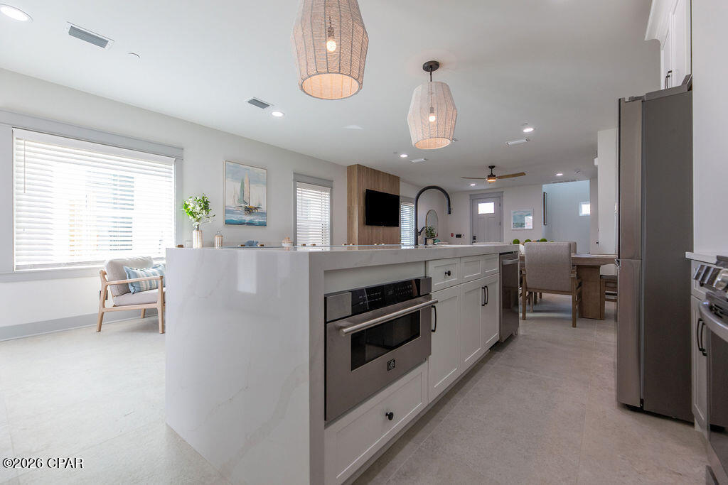 5237 Thomas Drive Panama City FL 32408