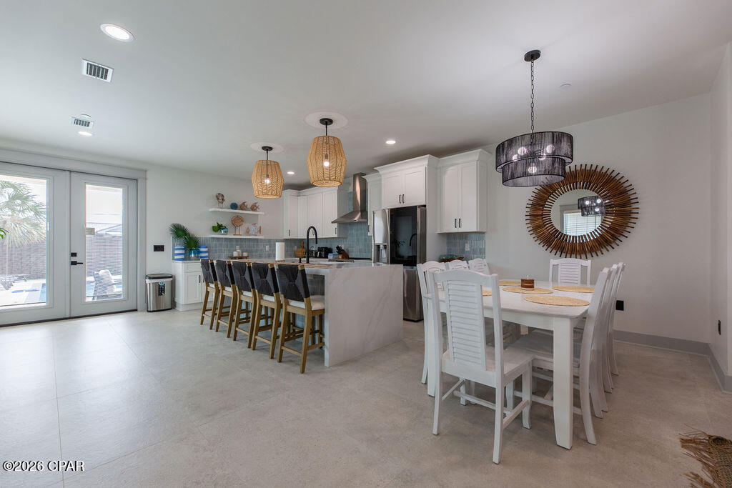 5237 Thomas Drive Panama City FL 32408