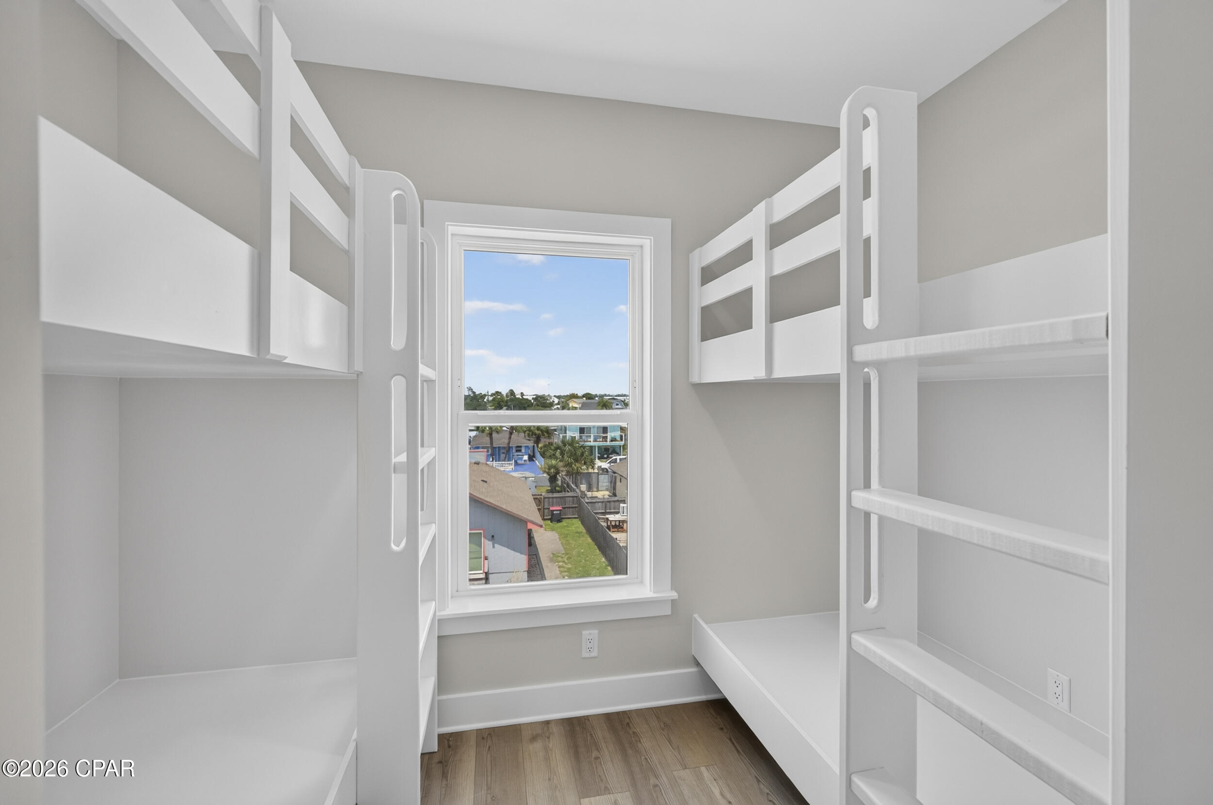 5231-5233 Thomas Drive Panama City Beach FL 32408
