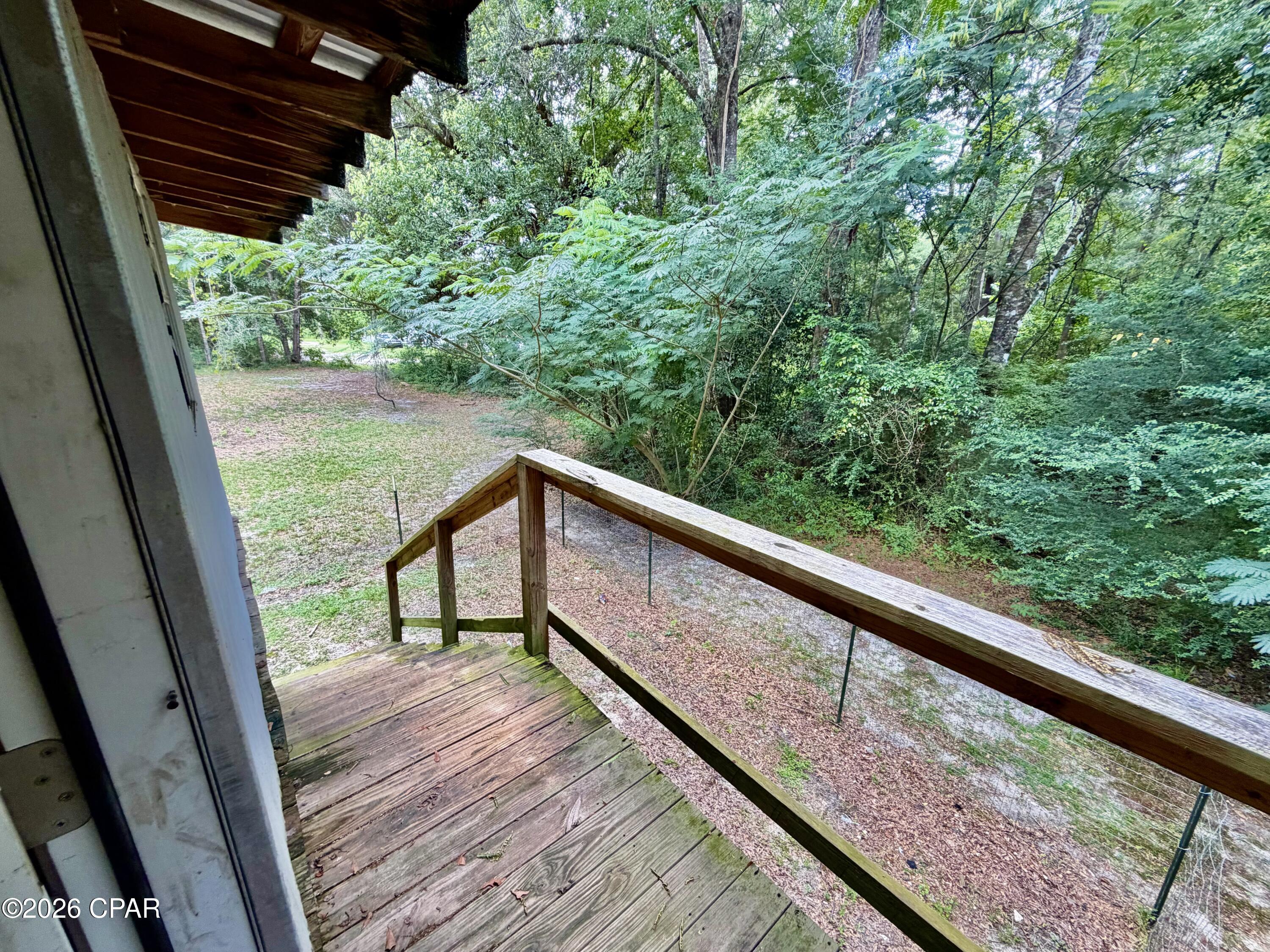 1612 W Main Street Ponce De Leon FL 32455