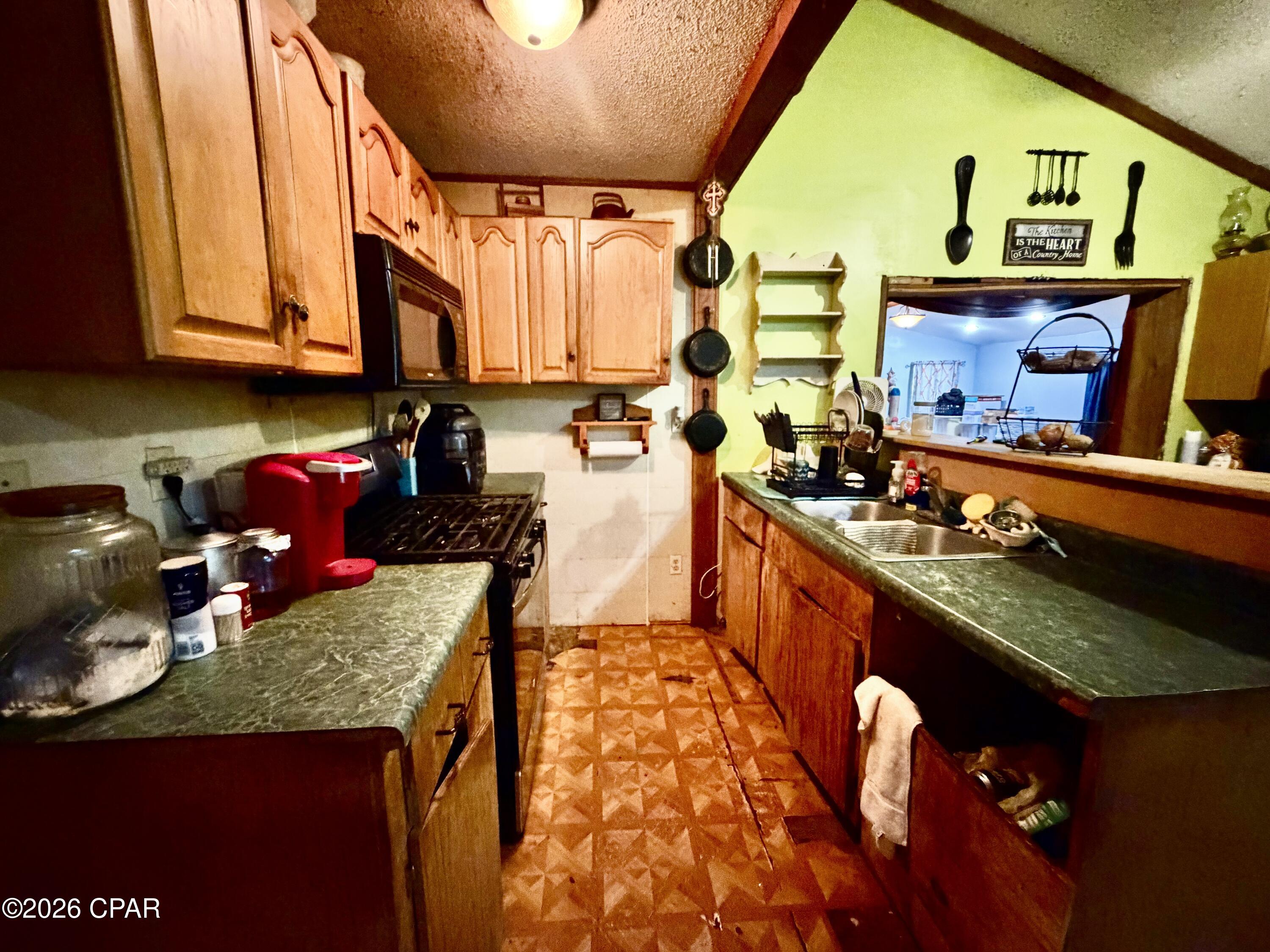 1612 W Main Street Ponce De Leon FL 32455