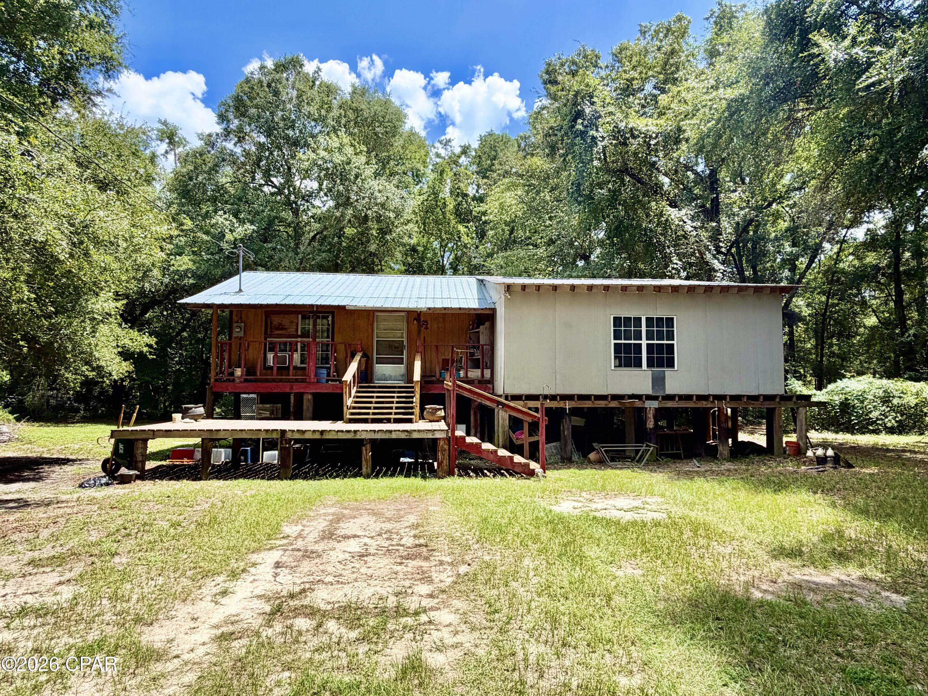 1612 W Main Street Ponce De Leon FL 32455