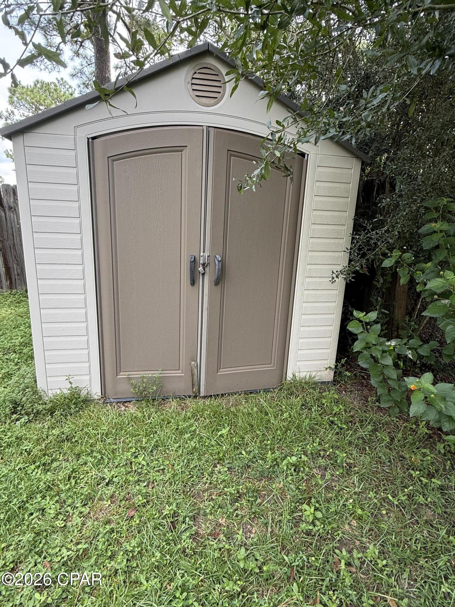 221 John White Road Defuniak Springs FL 32435