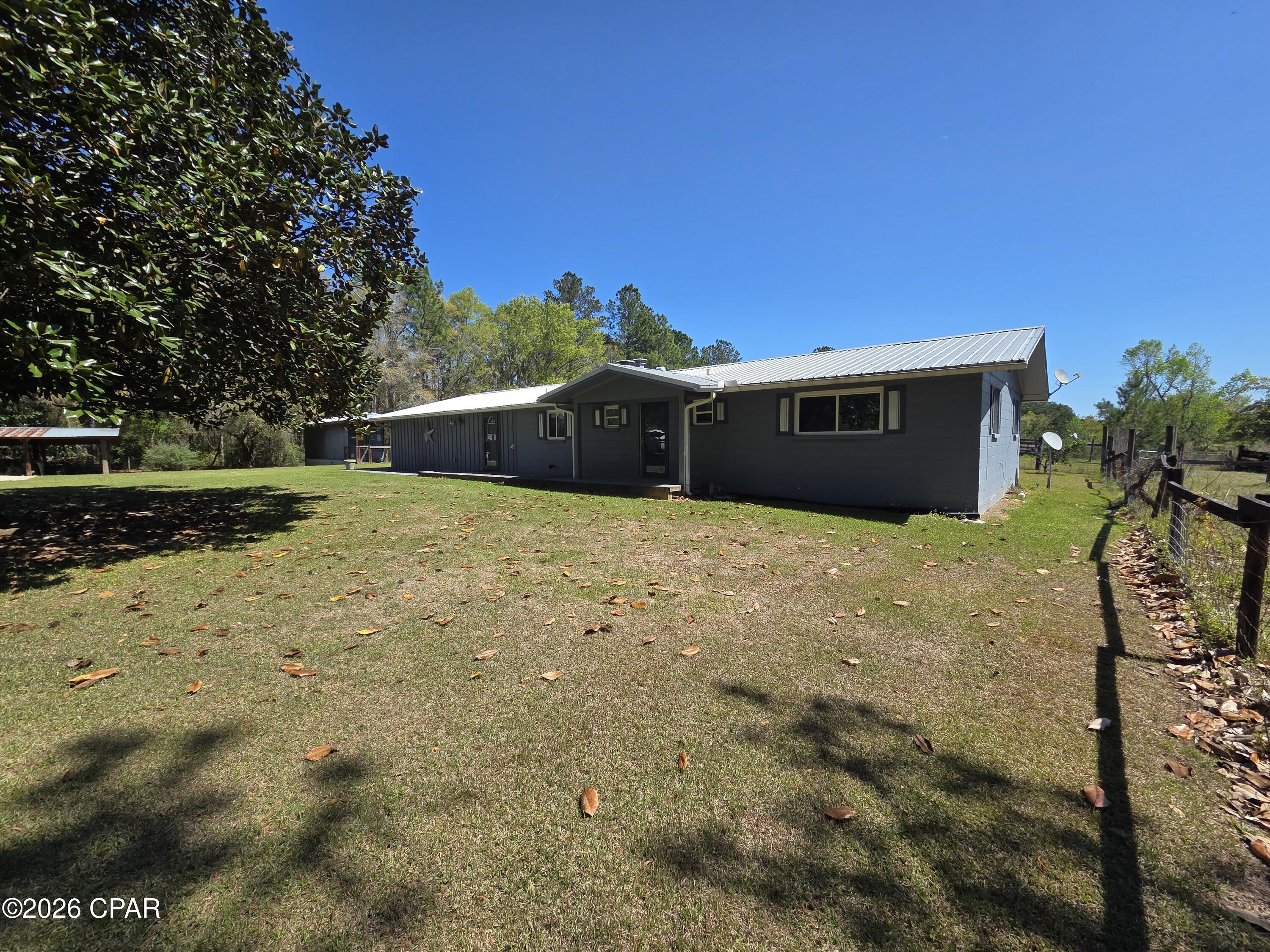 2491 River Road Caryville FL 32427