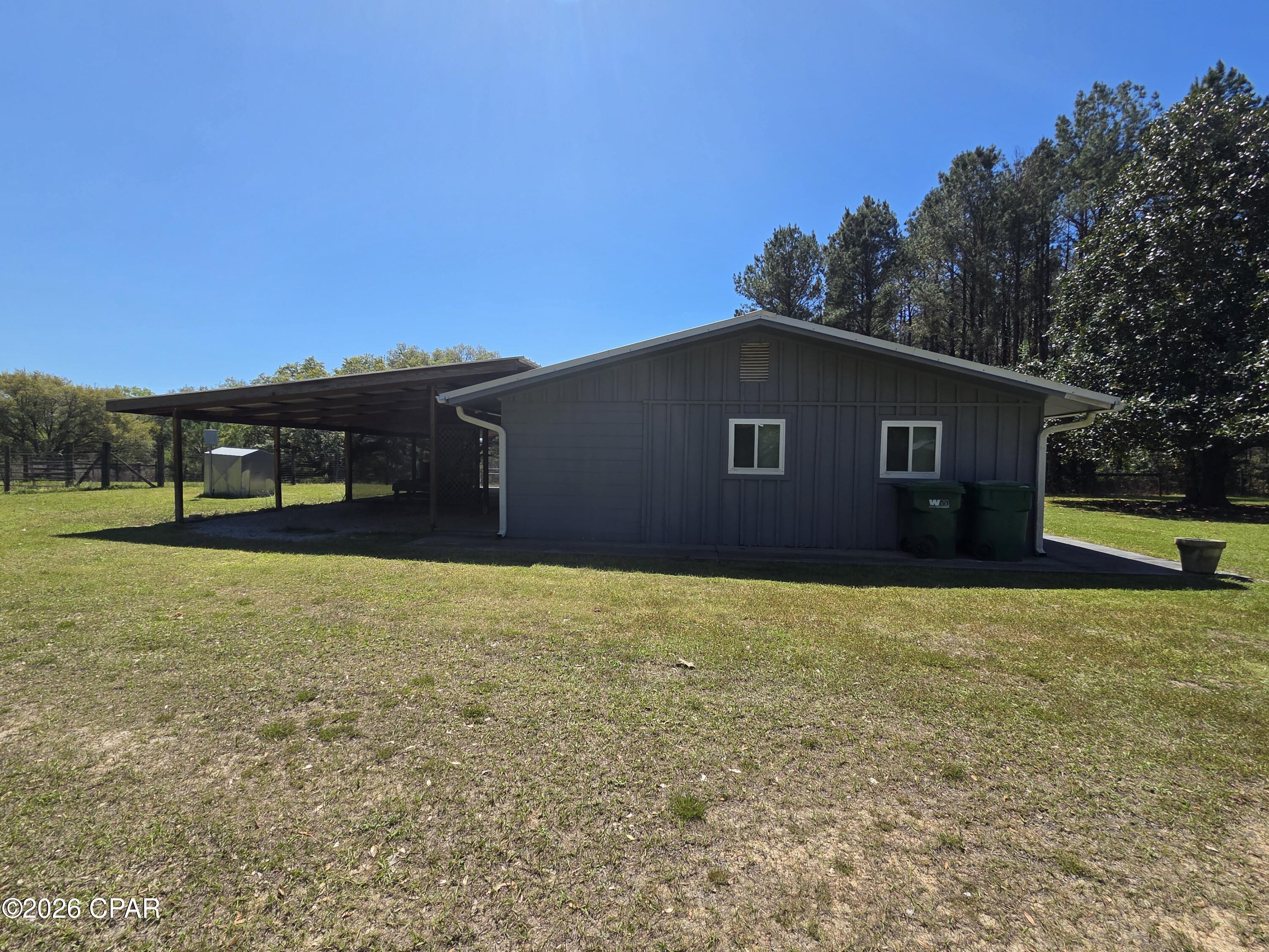 2491 River Road Caryville FL 32427