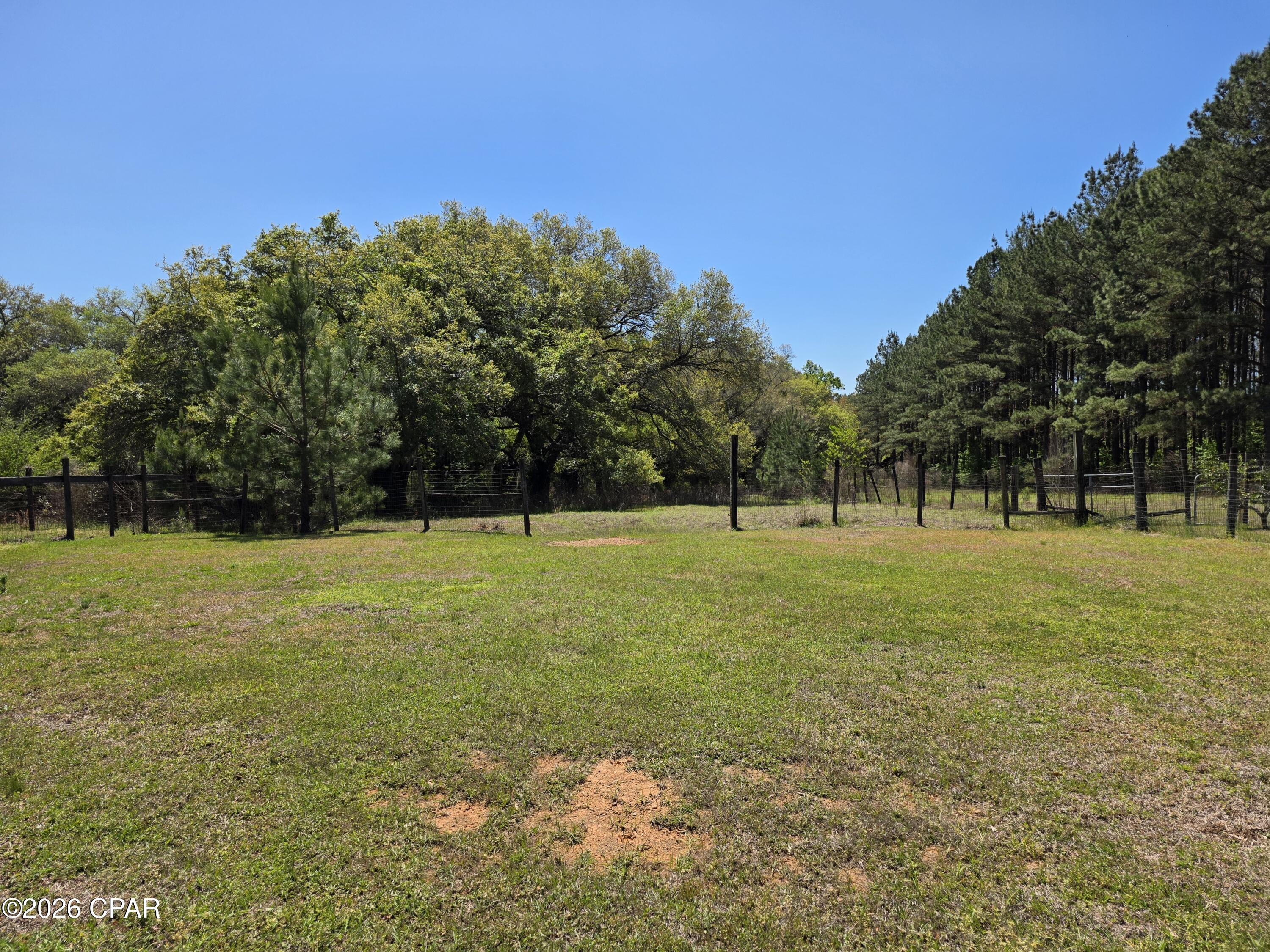 2491 River Road Caryville FL 32427