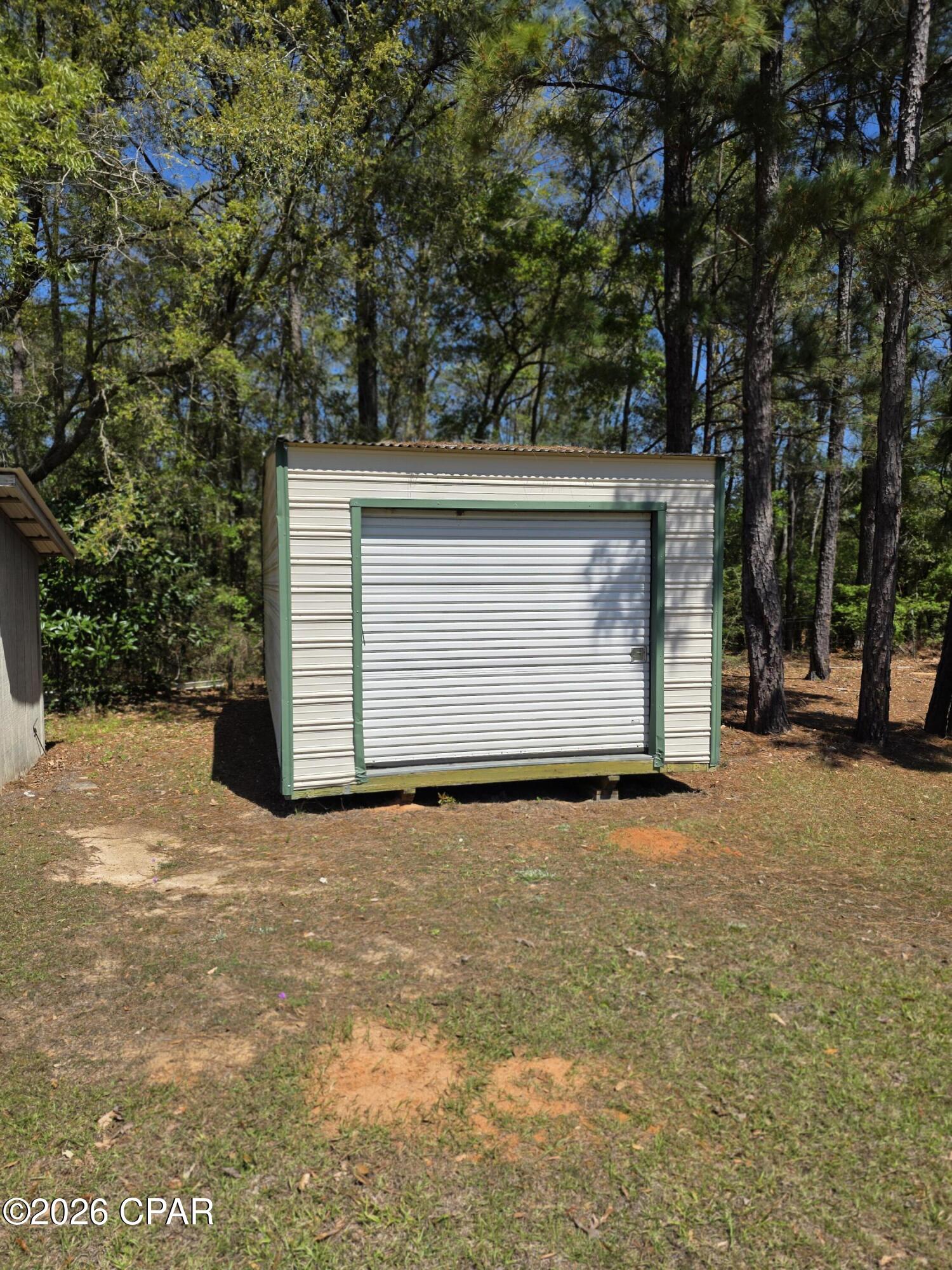 2491 River Road Caryville FL 32427