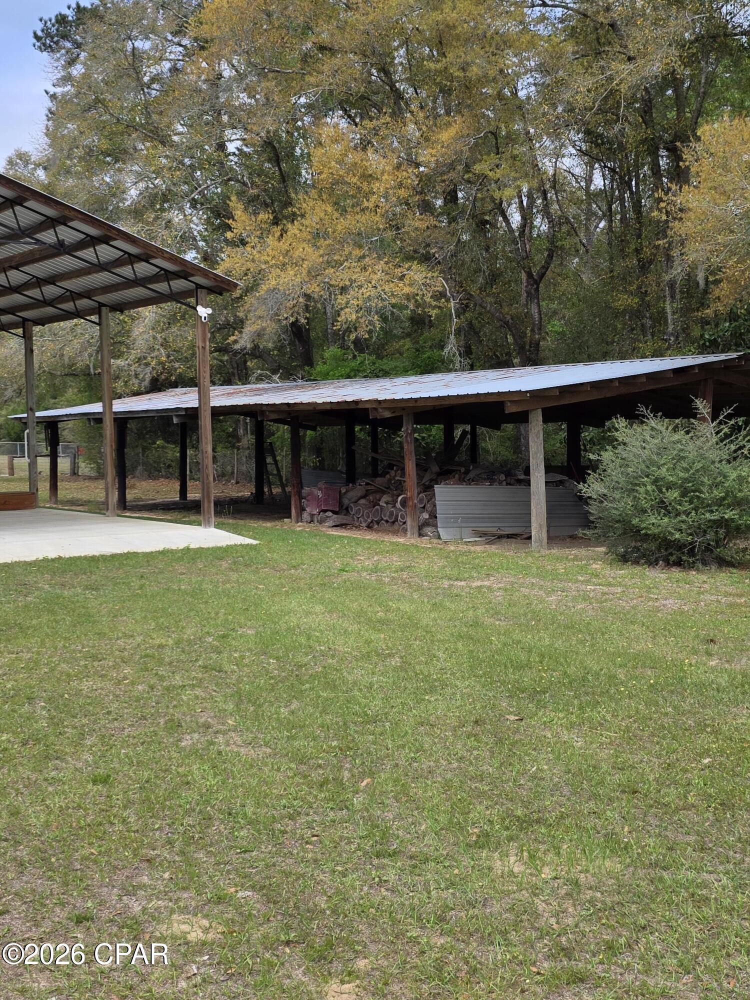 2491 River Road Caryville FL 32427