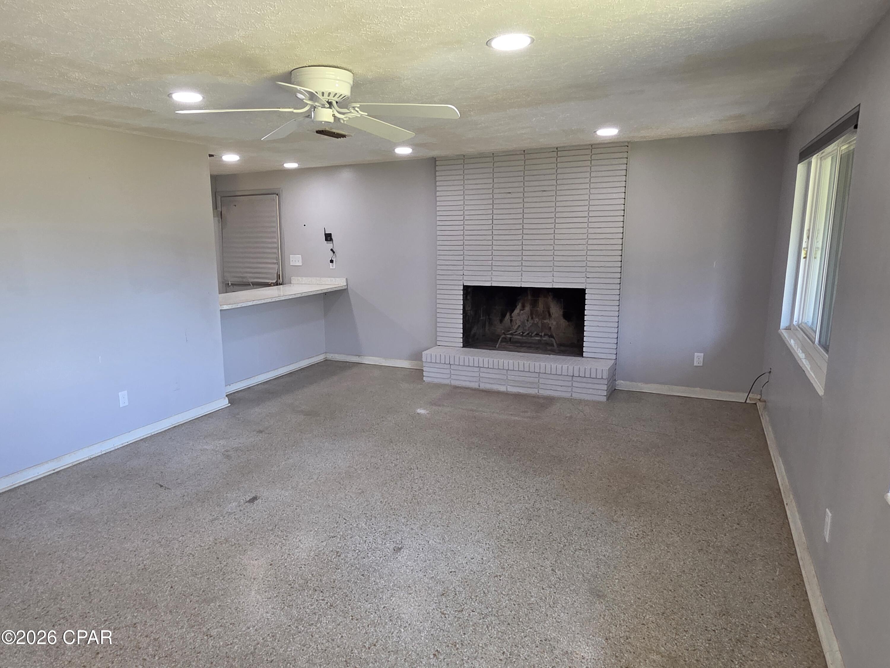 2491 River Road Caryville FL 32427