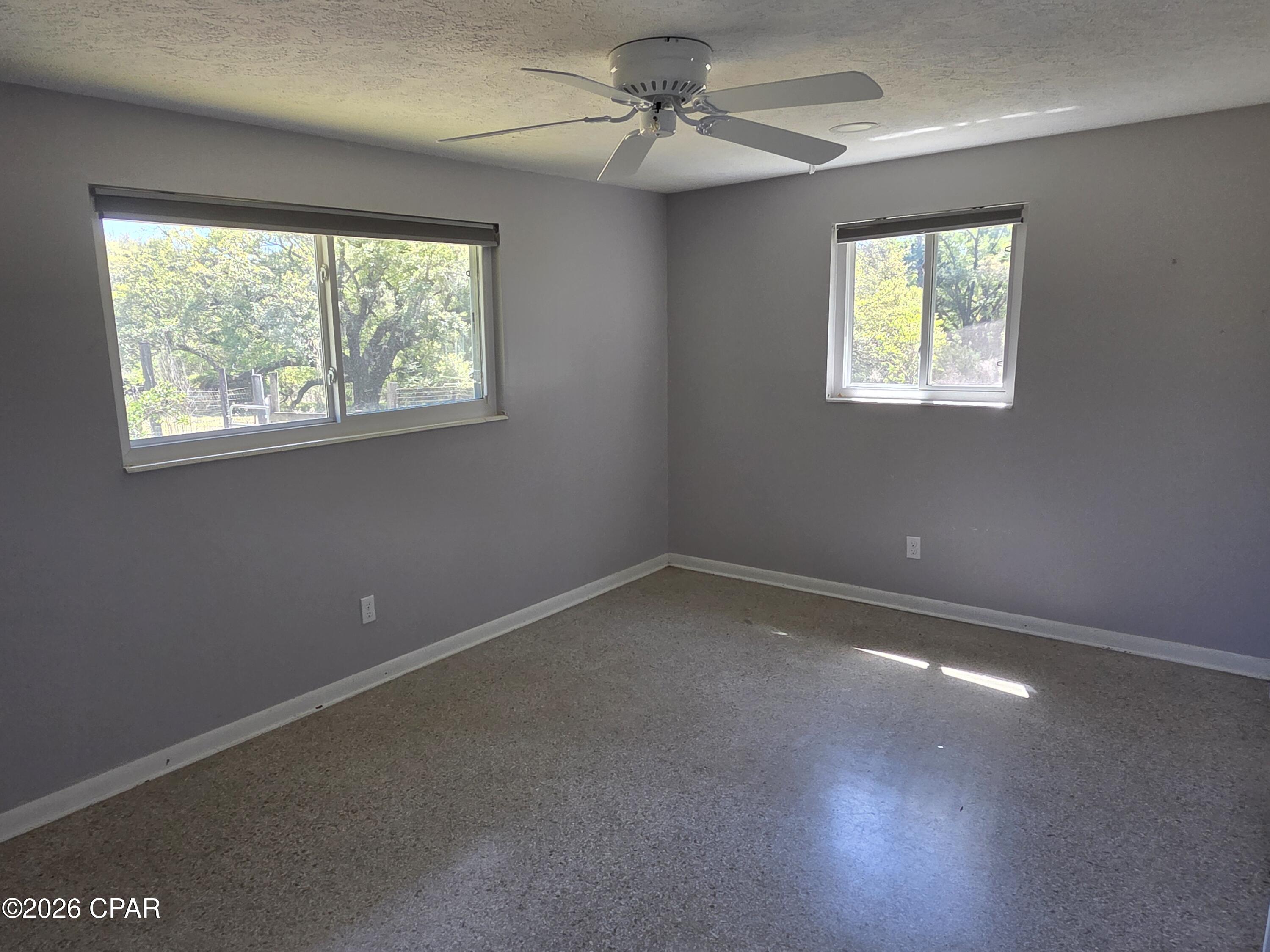 2491 River Road Caryville FL 32427