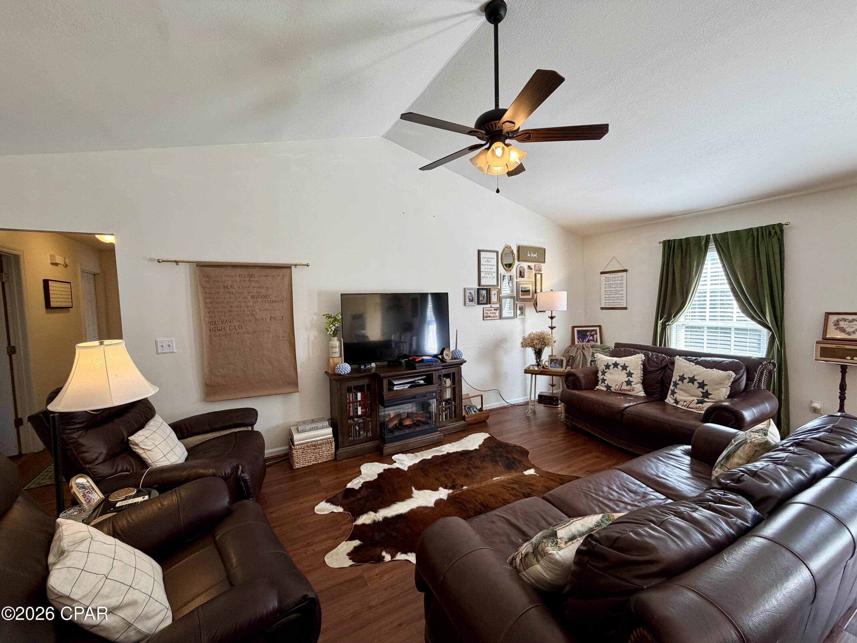 2646 Generals Court Marianna FL 32446