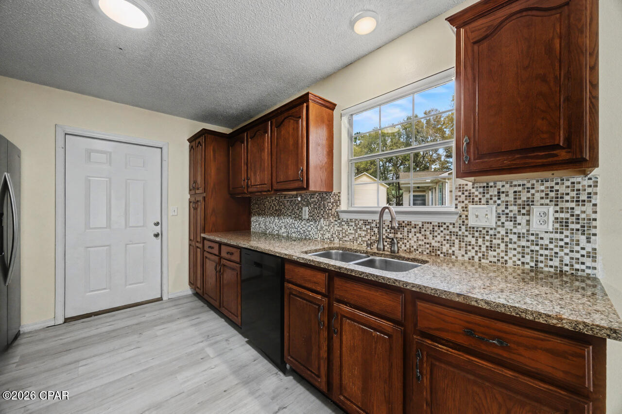 528 Hyde Park Drive Crestview FL 32539