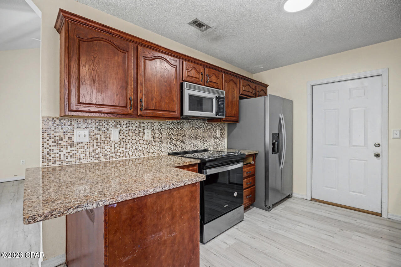 528 Hyde Park Drive Crestview FL 32539