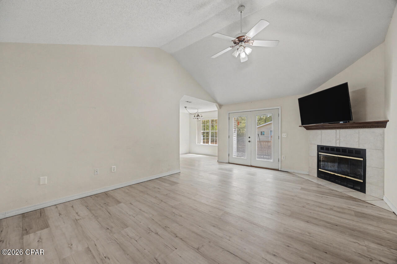528 Hyde Park Drive Crestview FL 32539