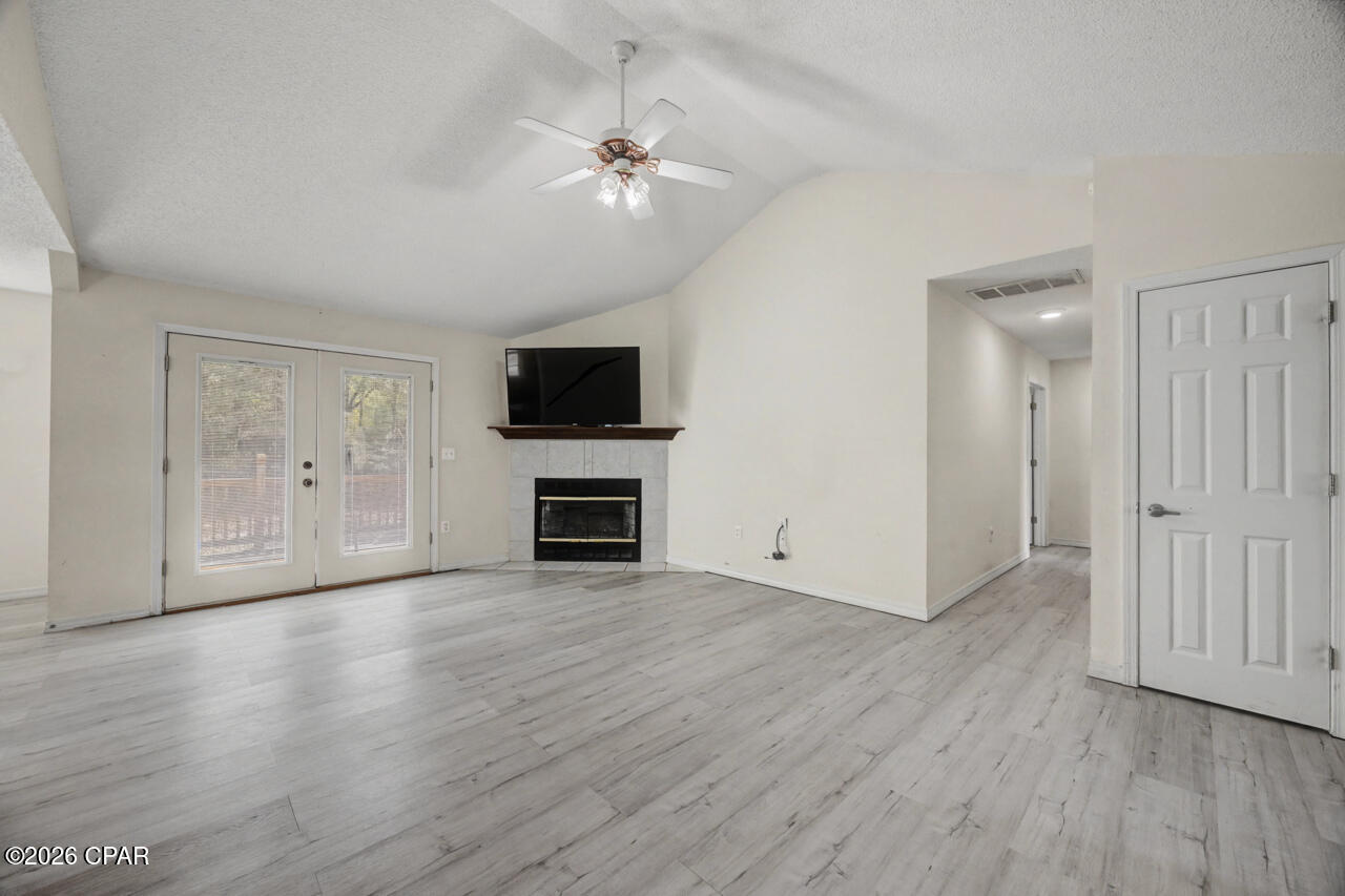 528 Hyde Park Drive Crestview FL 32539