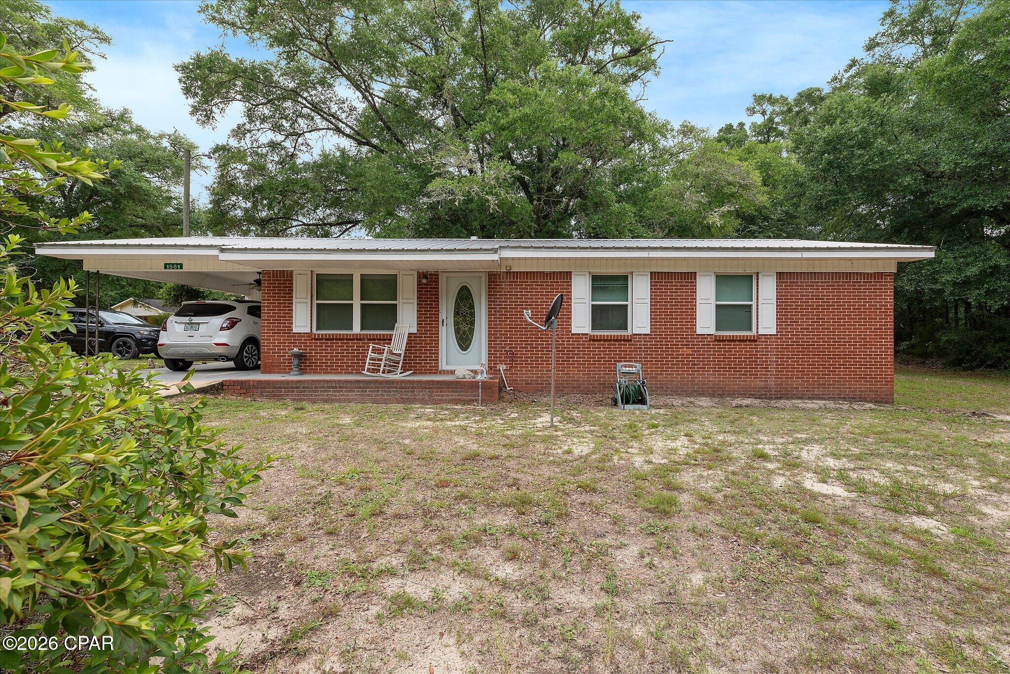 1561 Blue Creek Road Ponce De Leon FL 32455