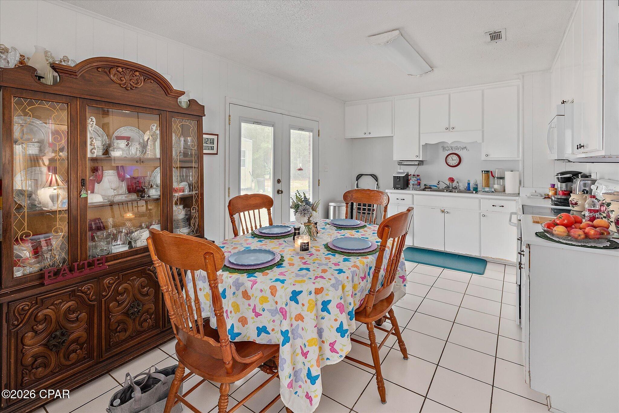 1561 Blue Creek Road Ponce De Leon FL 32455