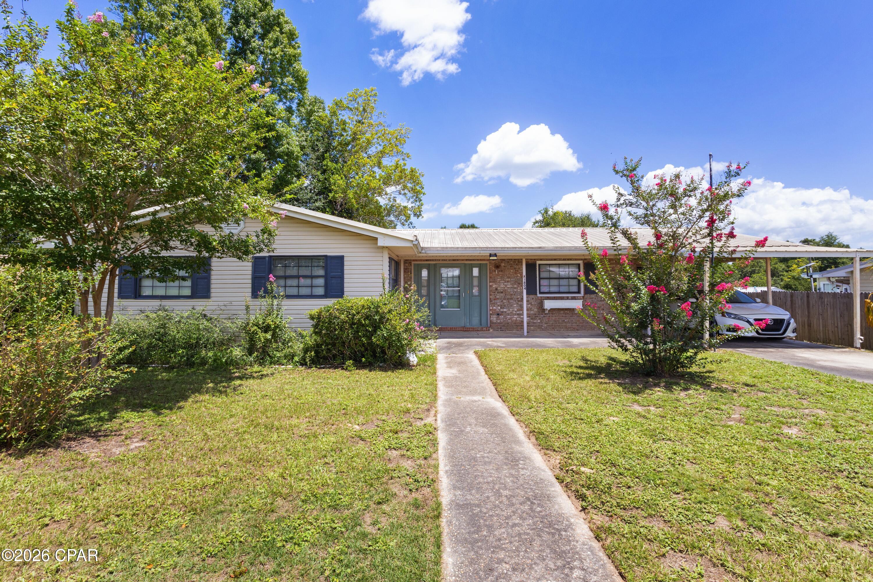 1804 Ulmer Lane Chipley FL 32428