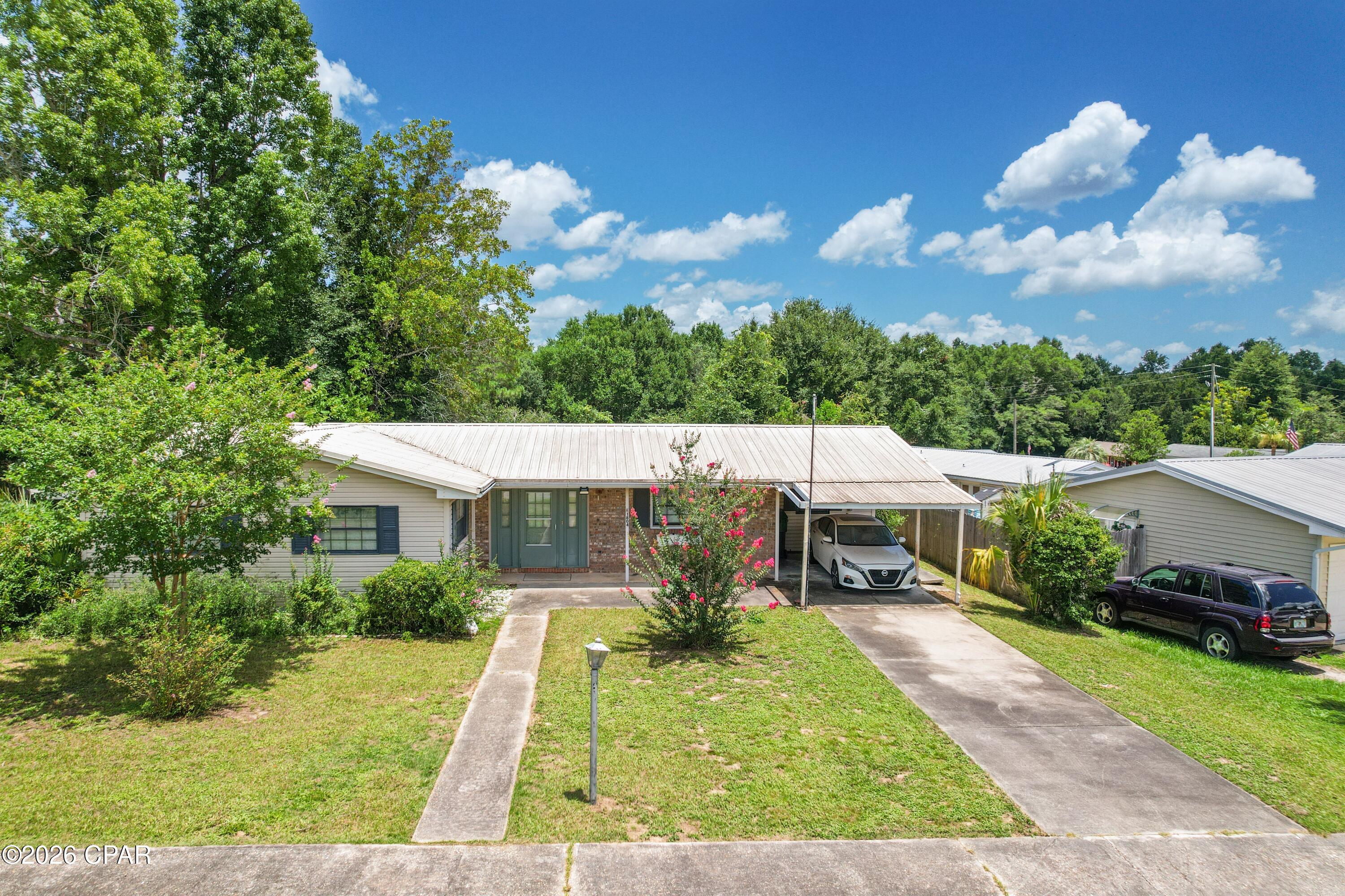 1804 Ulmer Lane Chipley FL 32428