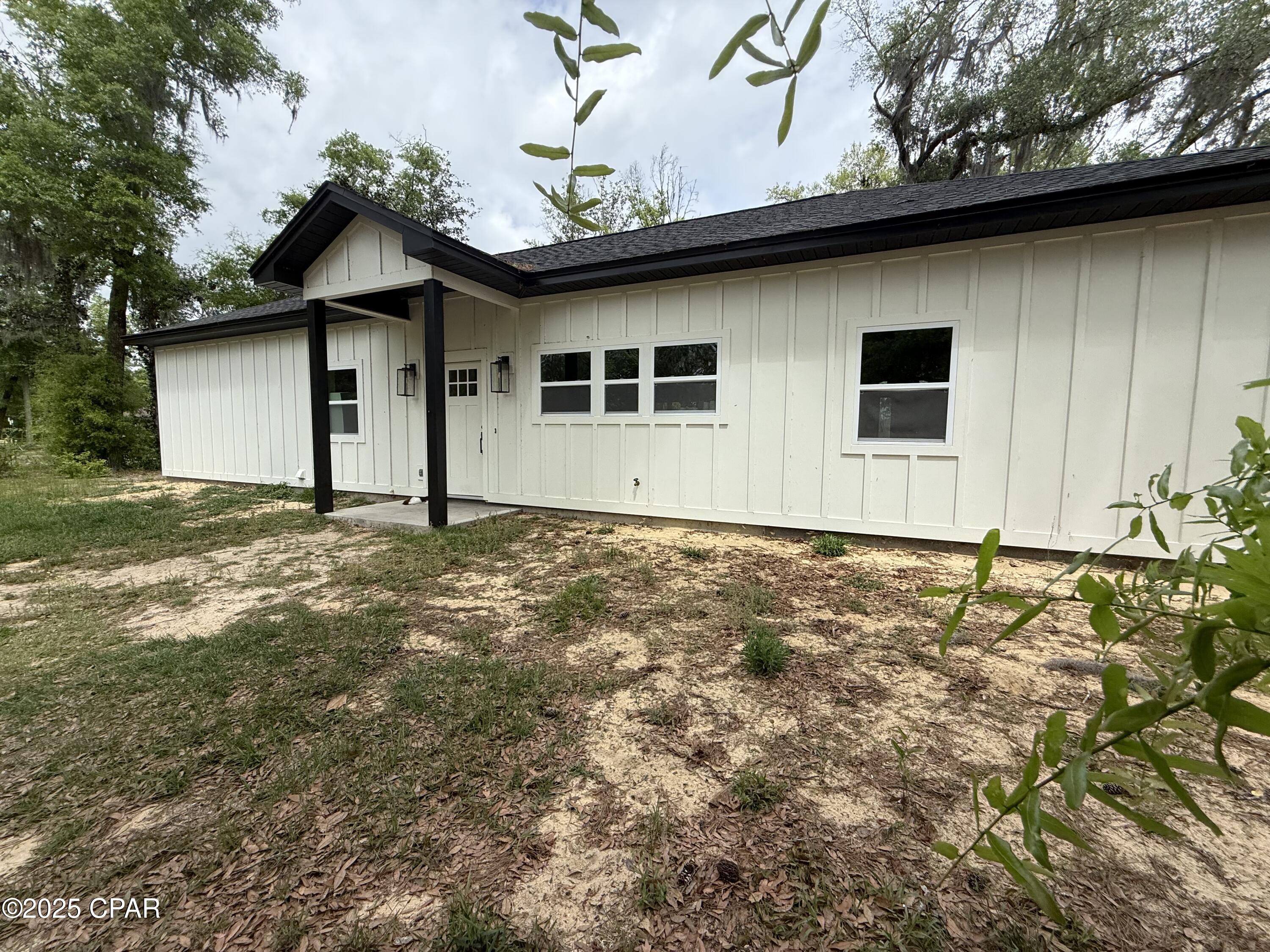3034 Paradise Lakes Road Chipley FL 32428