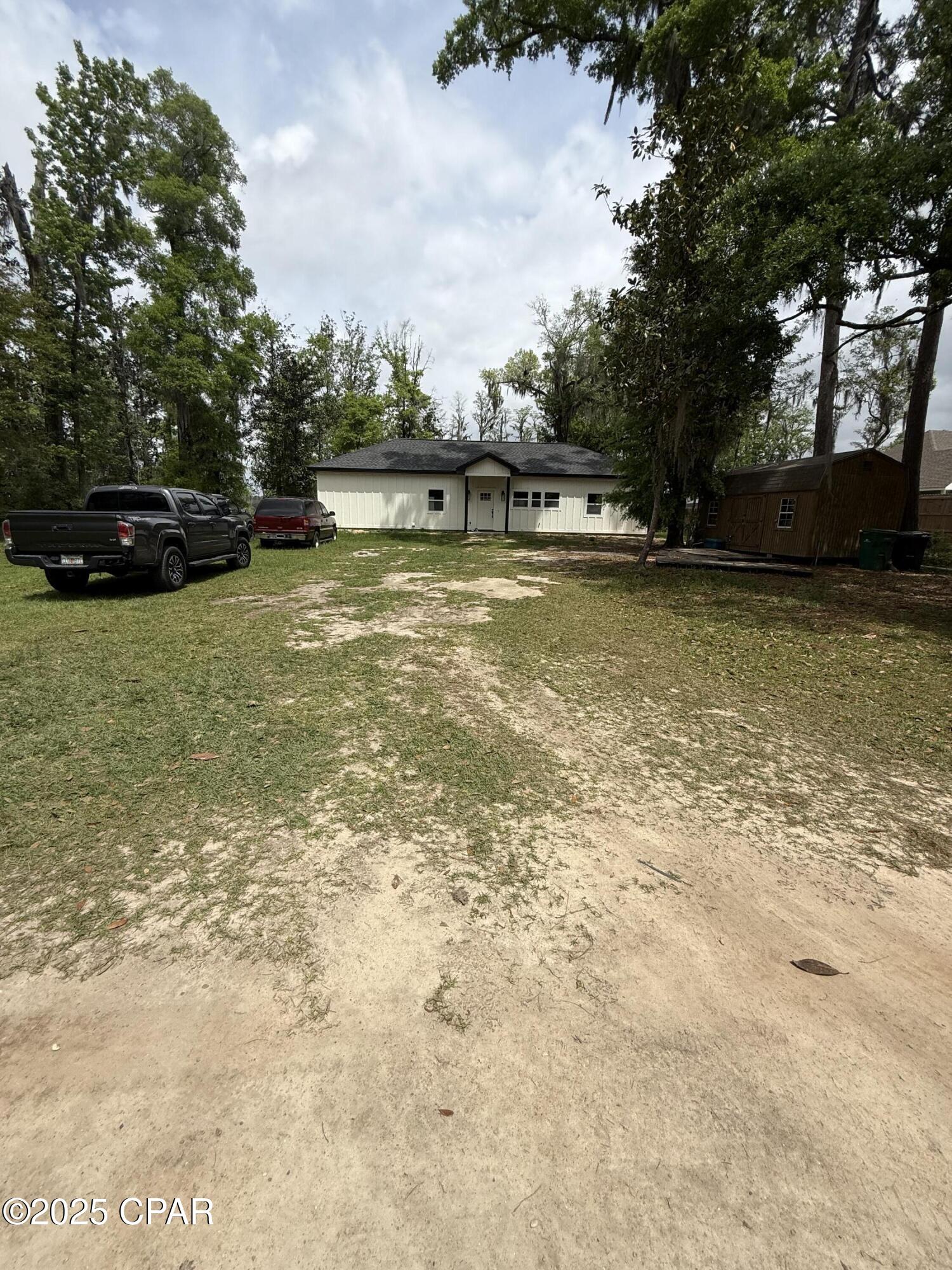 3034 Paradise Lakes Road Chipley FL 32428