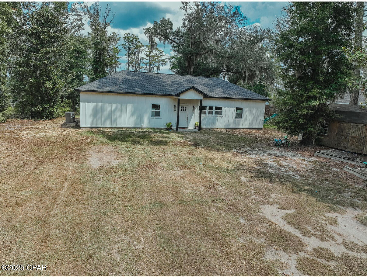 3034 Paradise Lakes Road Chipley FL 32428