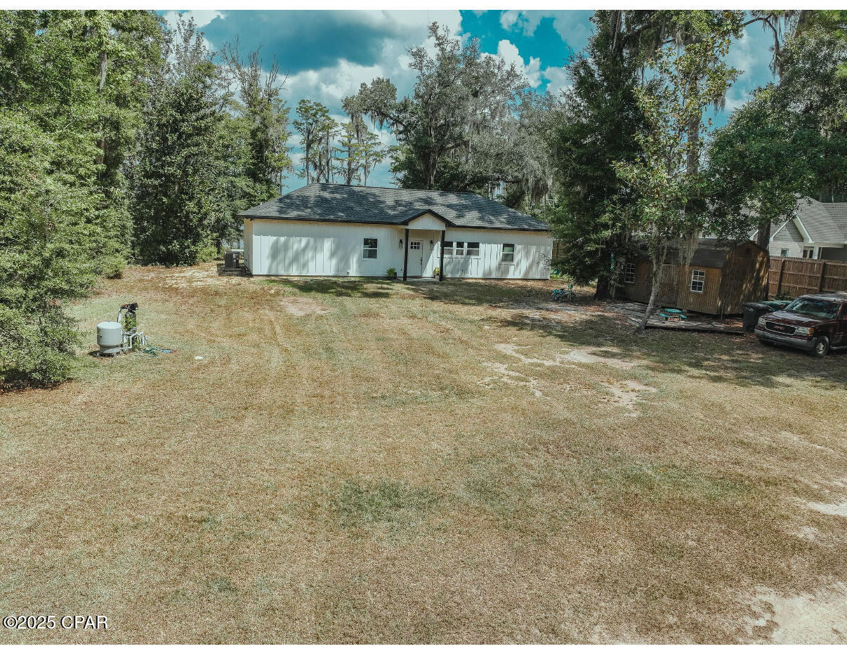 3034 Paradise Lakes Road Chipley FL 32428