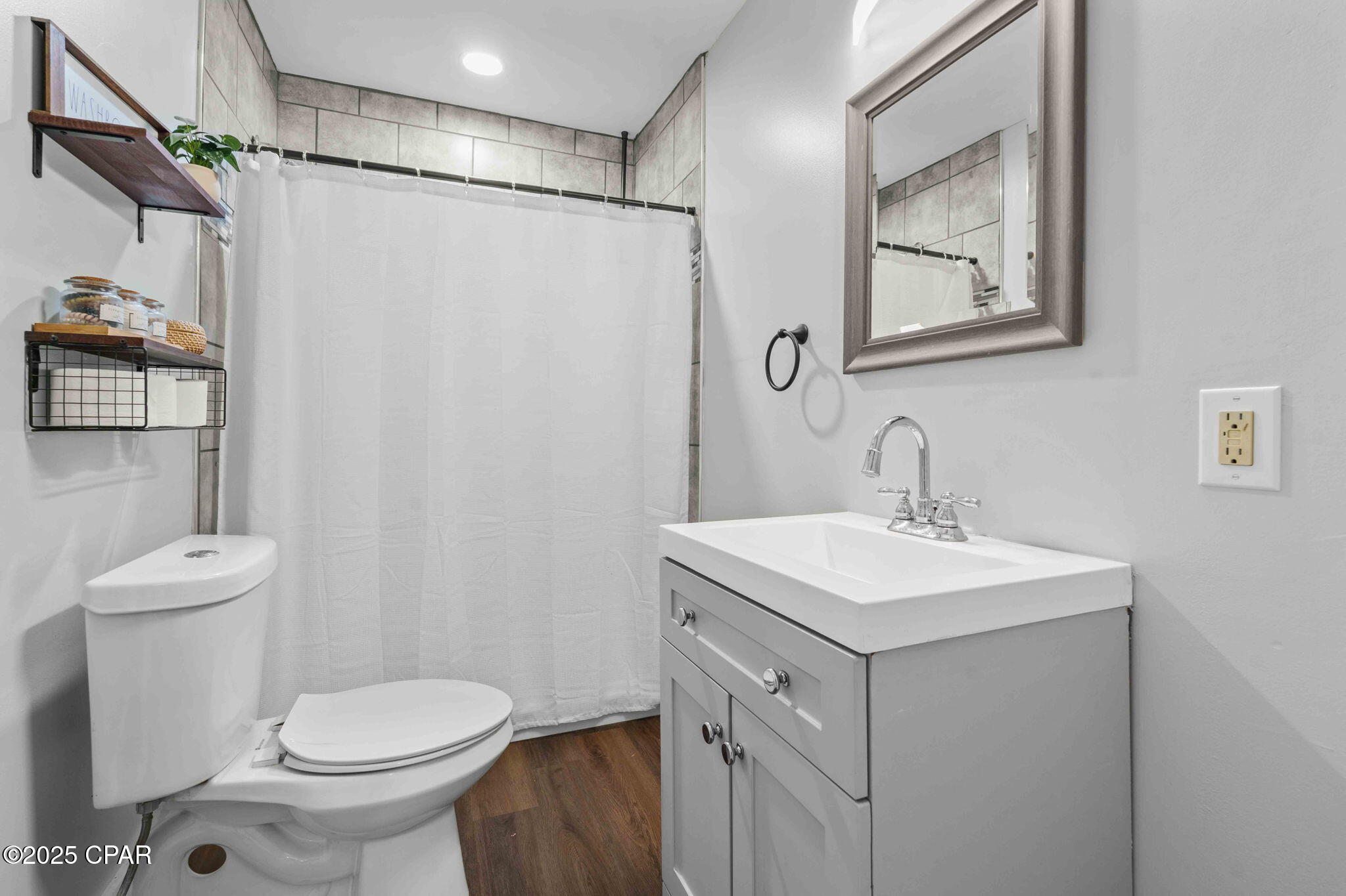 2811 E 13th Street Panama City FL 32401