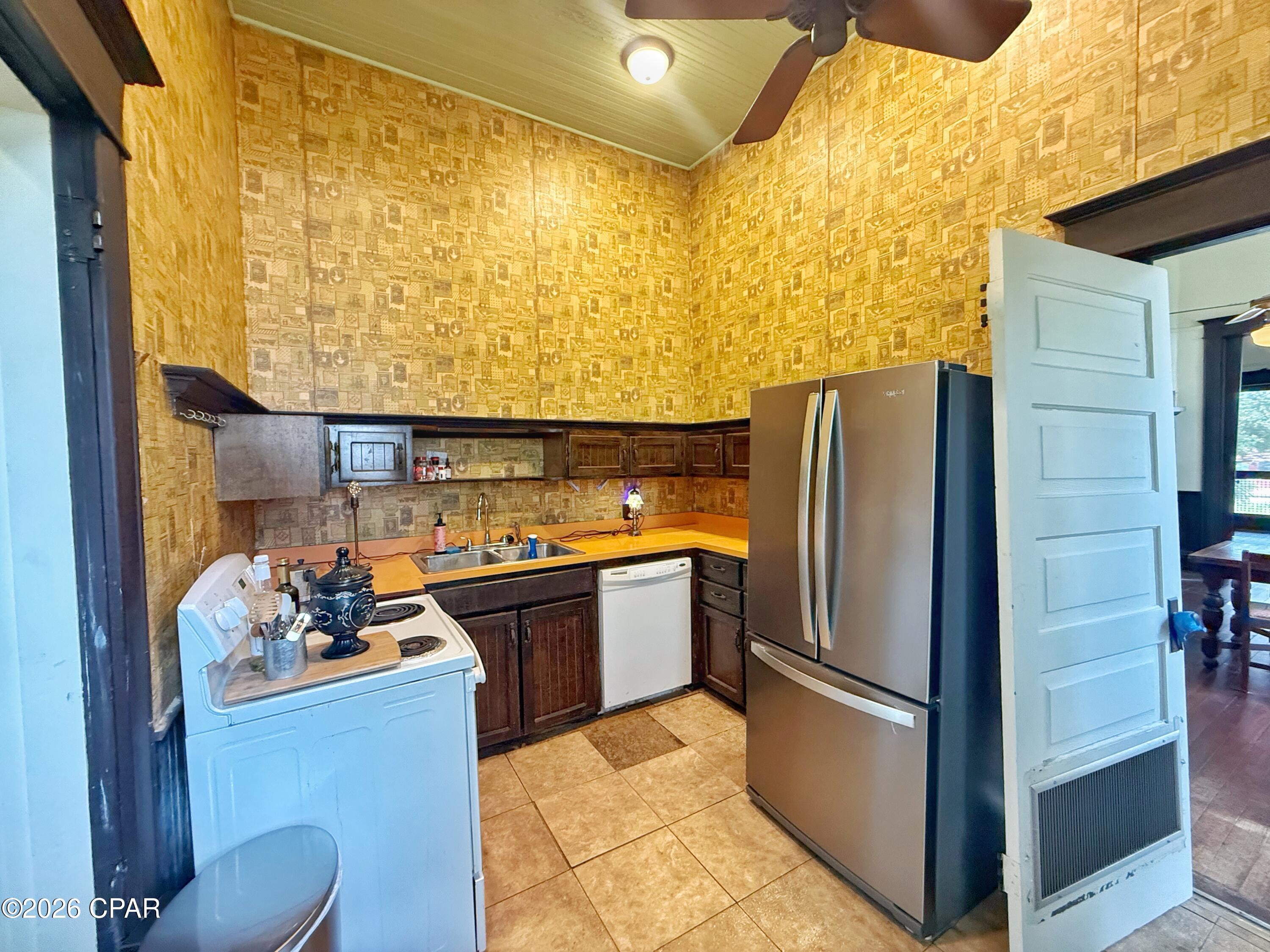 2928 Green Street Marianna FL 32446