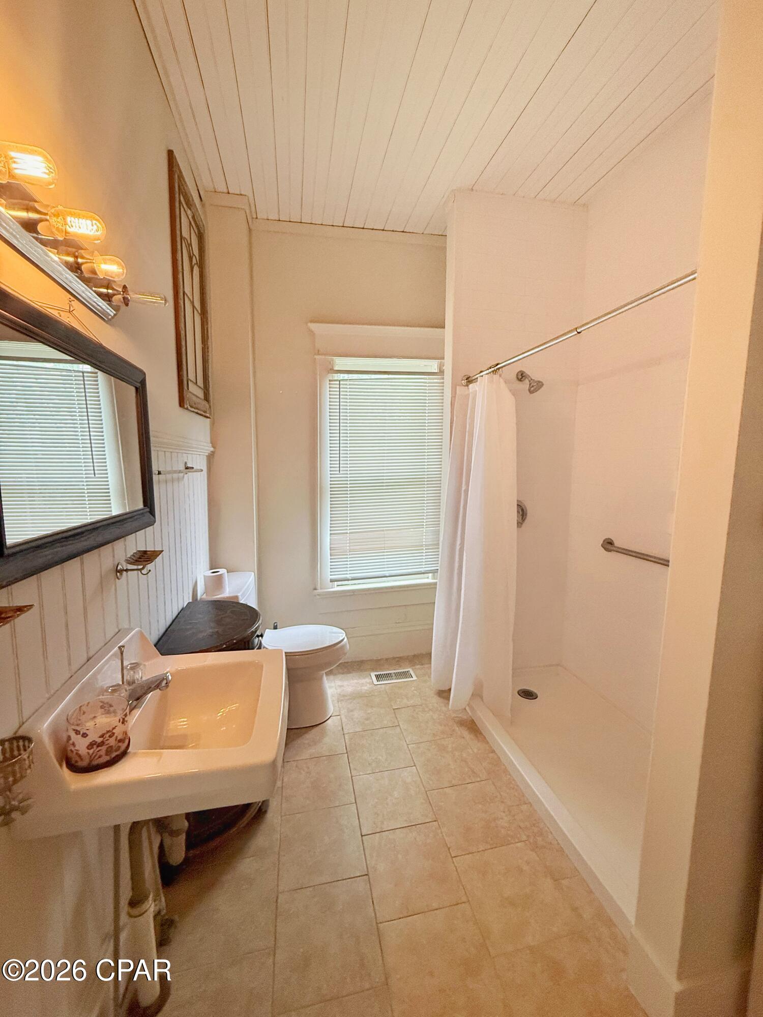 2928 Green Street Marianna FL 32446