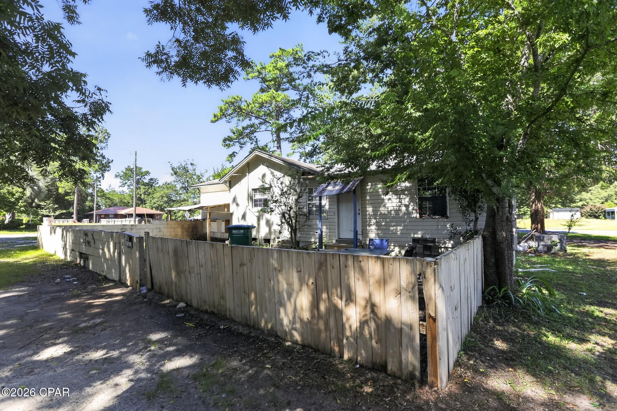 2870 Penn Avenue Marianna FL 32448