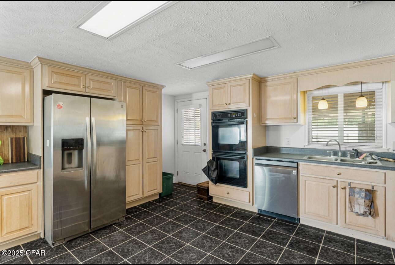 2742 E 390 Highway Panama City FL 32405