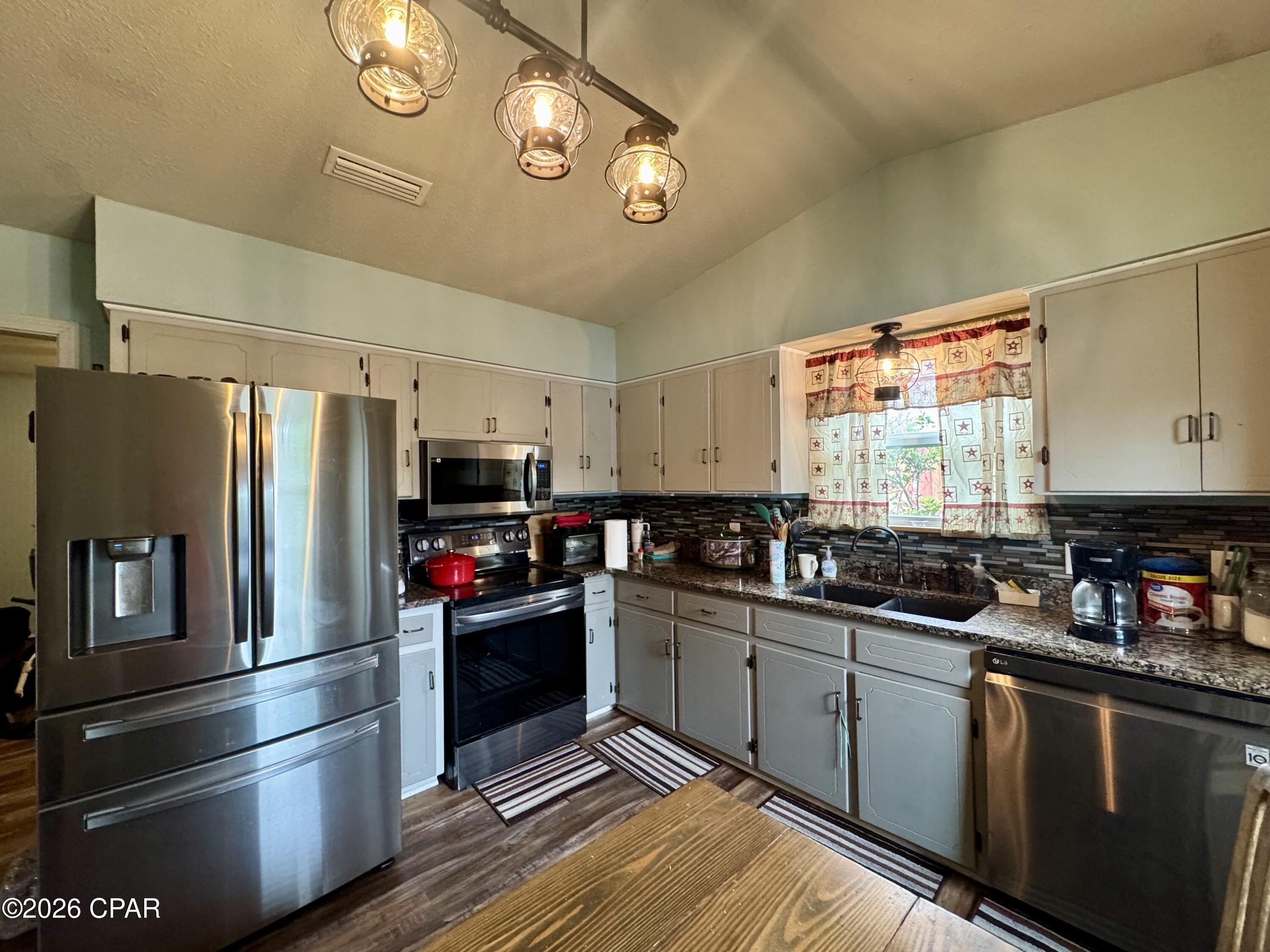4828 Rooks Drive Marianna FL 32446