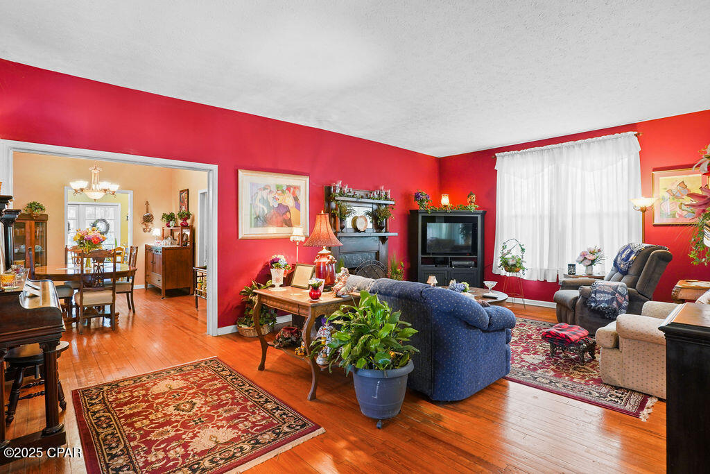 1324 Coggin Avenue Chipley FL 32428