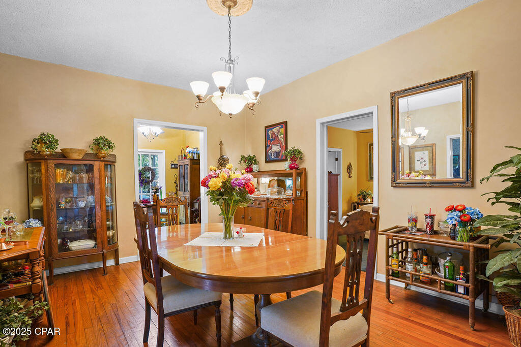 1324 Coggin Avenue Chipley FL 32428