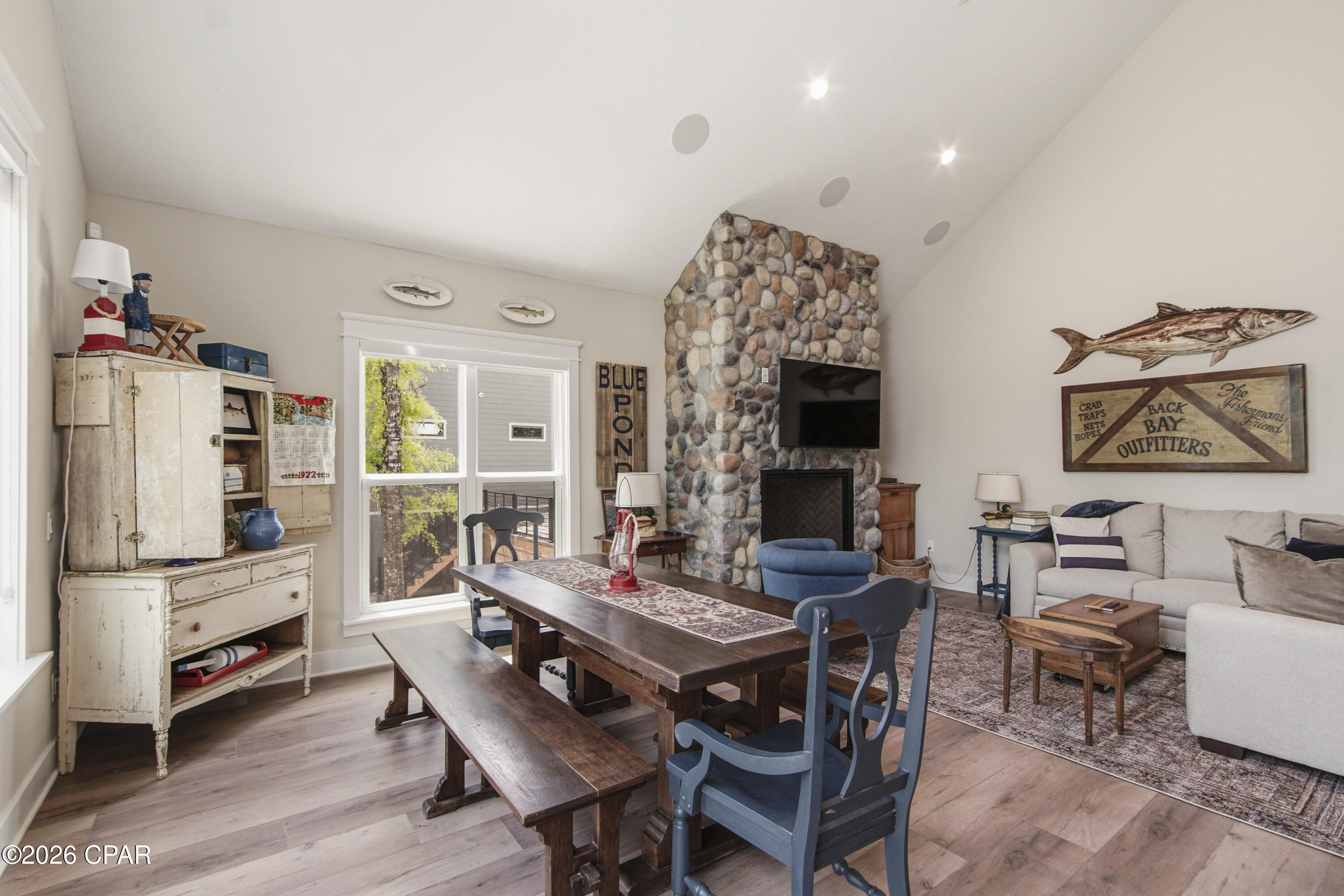182 Blue Pond Circle Ponce De Leon FL 32455