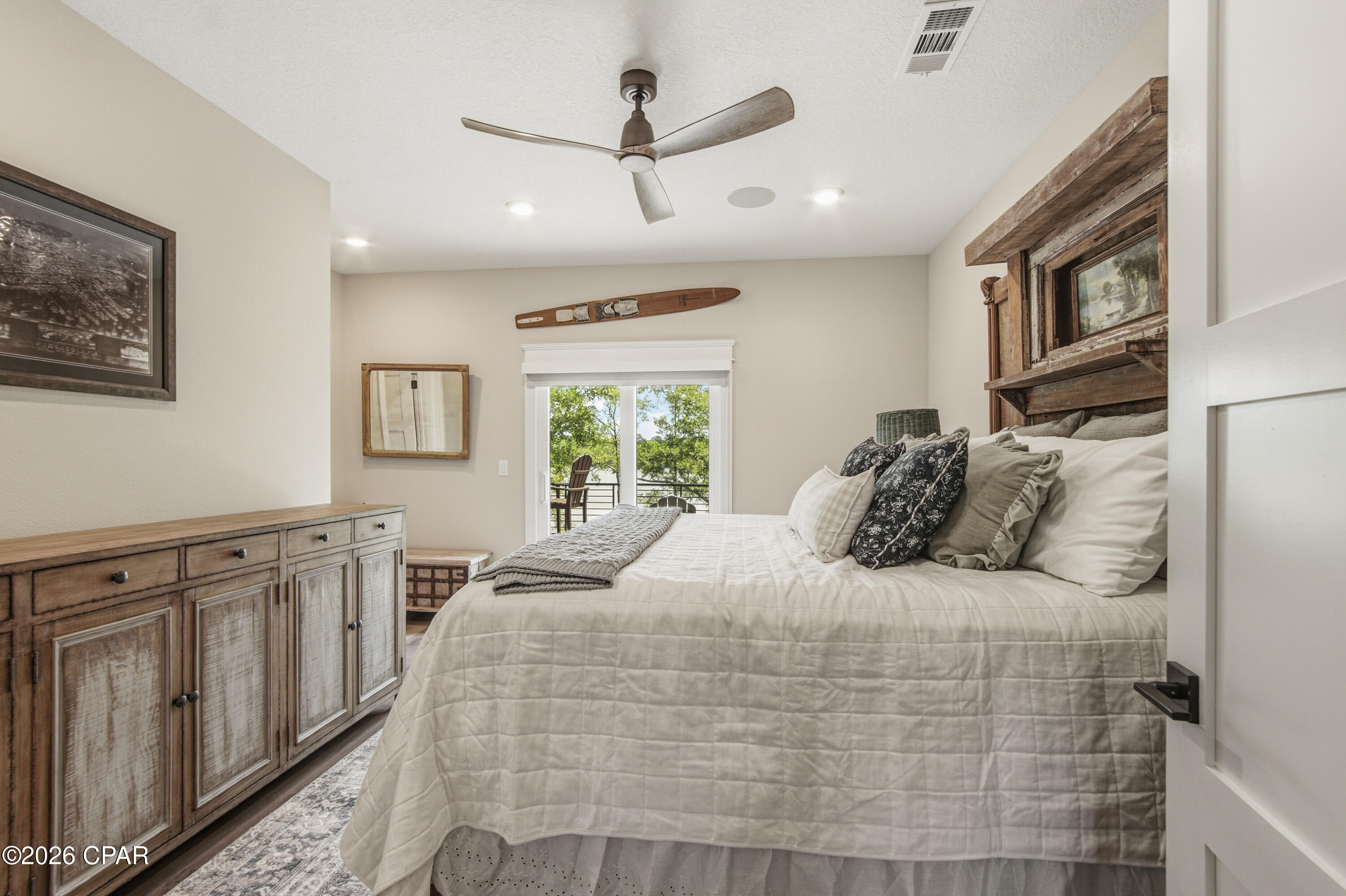 182 Blue Pond Circle Ponce De Leon FL 32455