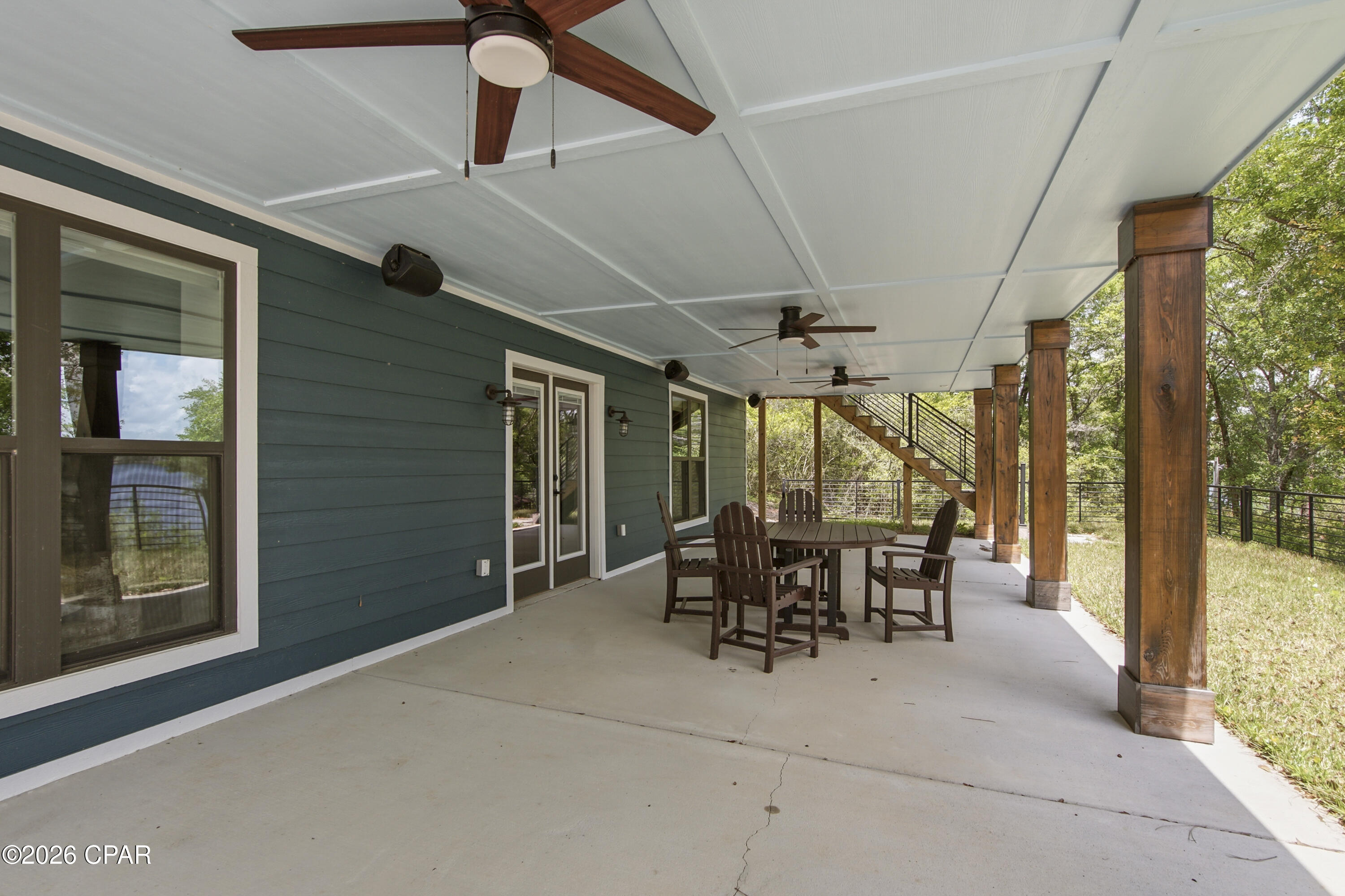 182 Blue Pond Circle Ponce De Leon FL 32455