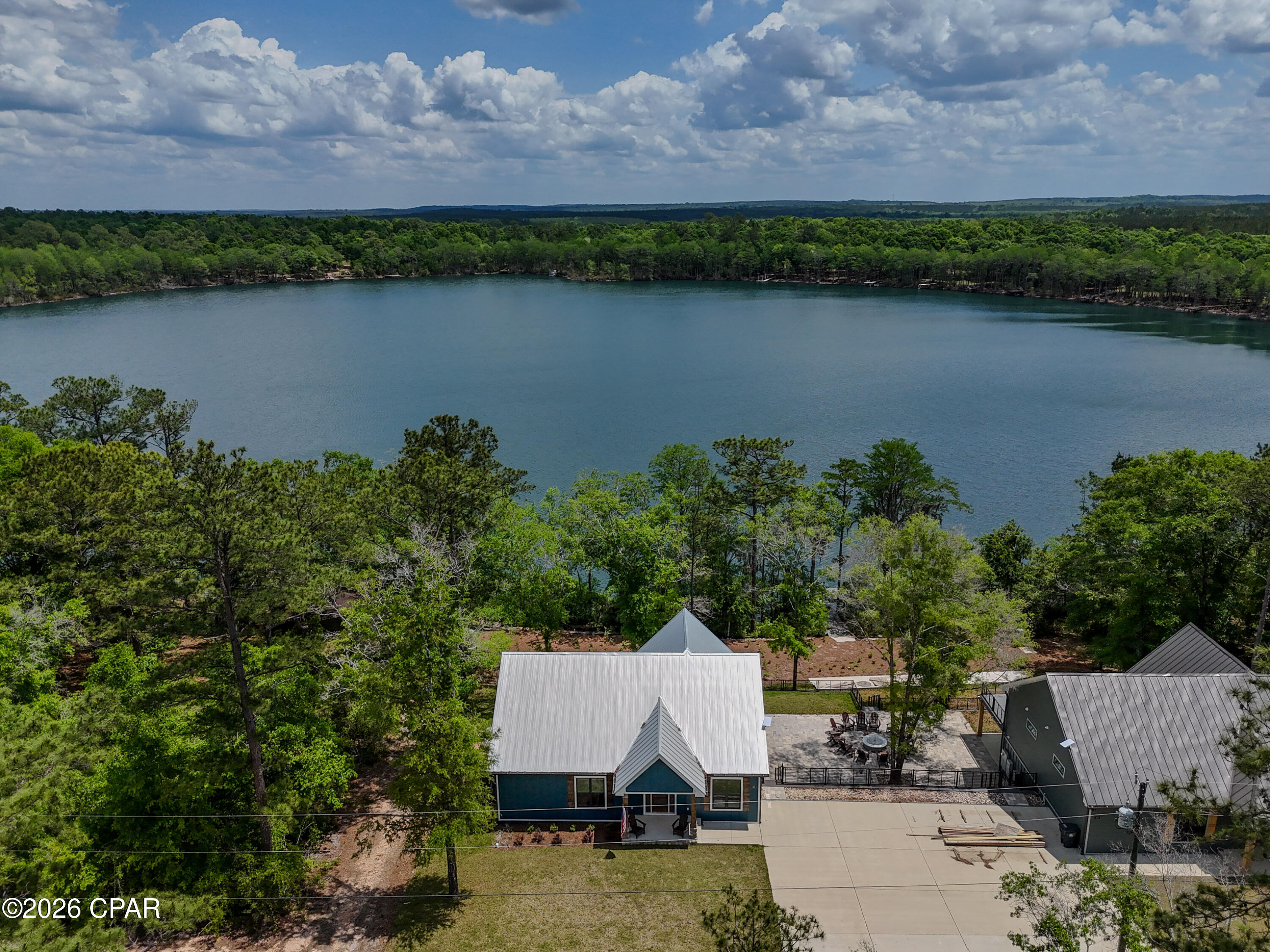 182 Blue Pond Circle Ponce De Leon FL 32455