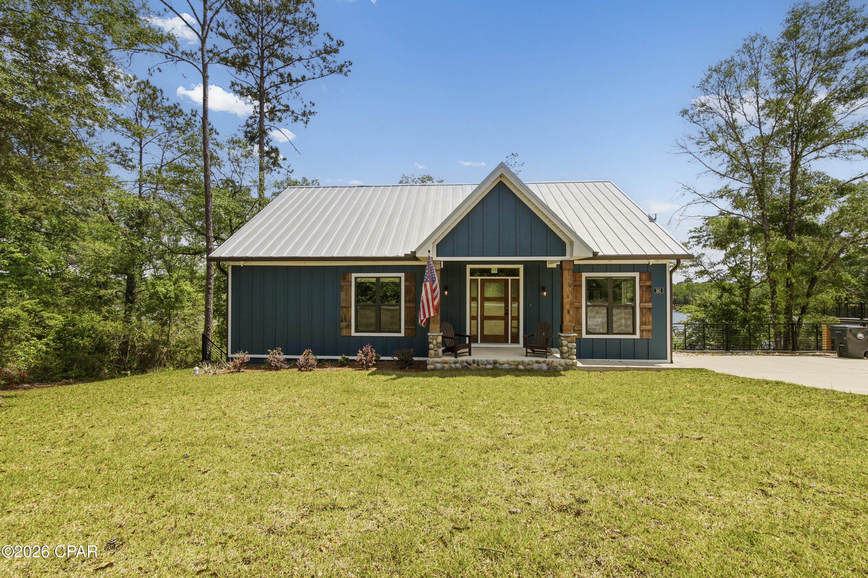 182 Blue Pond Circle Ponce De Leon FL 32455